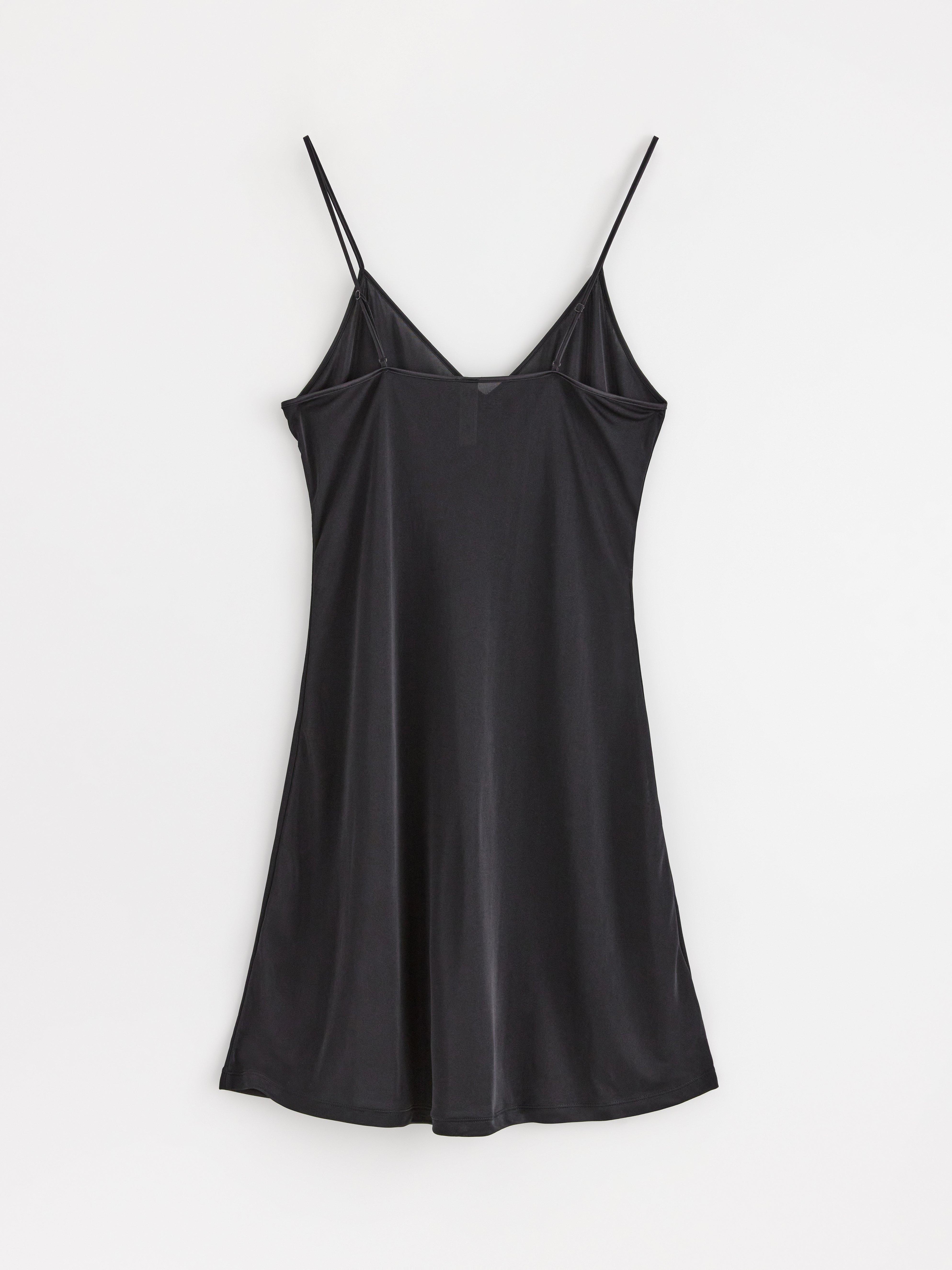 Slip Black