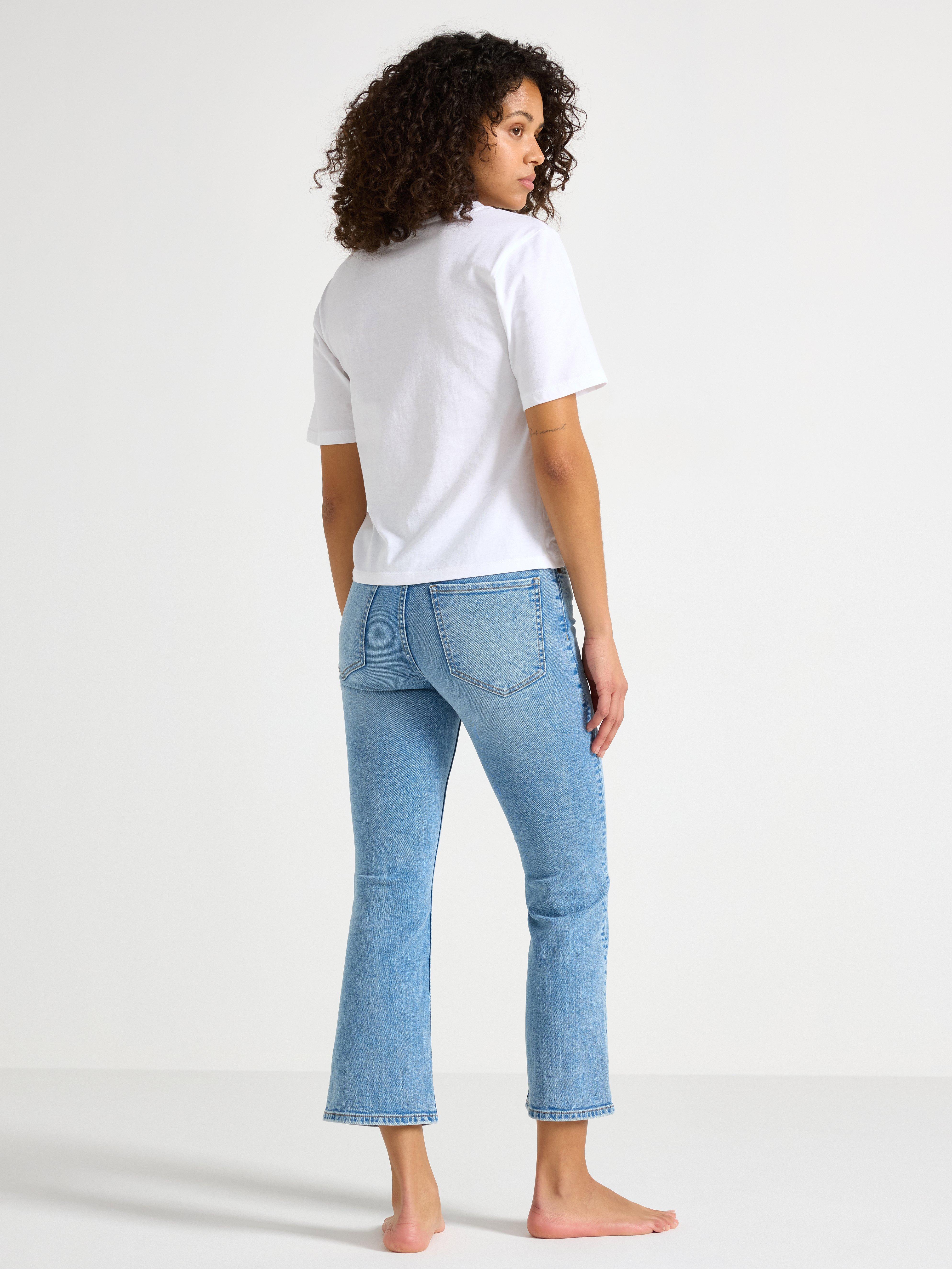 Džíny FLARE Karen s krátkým pasem, světlý denim