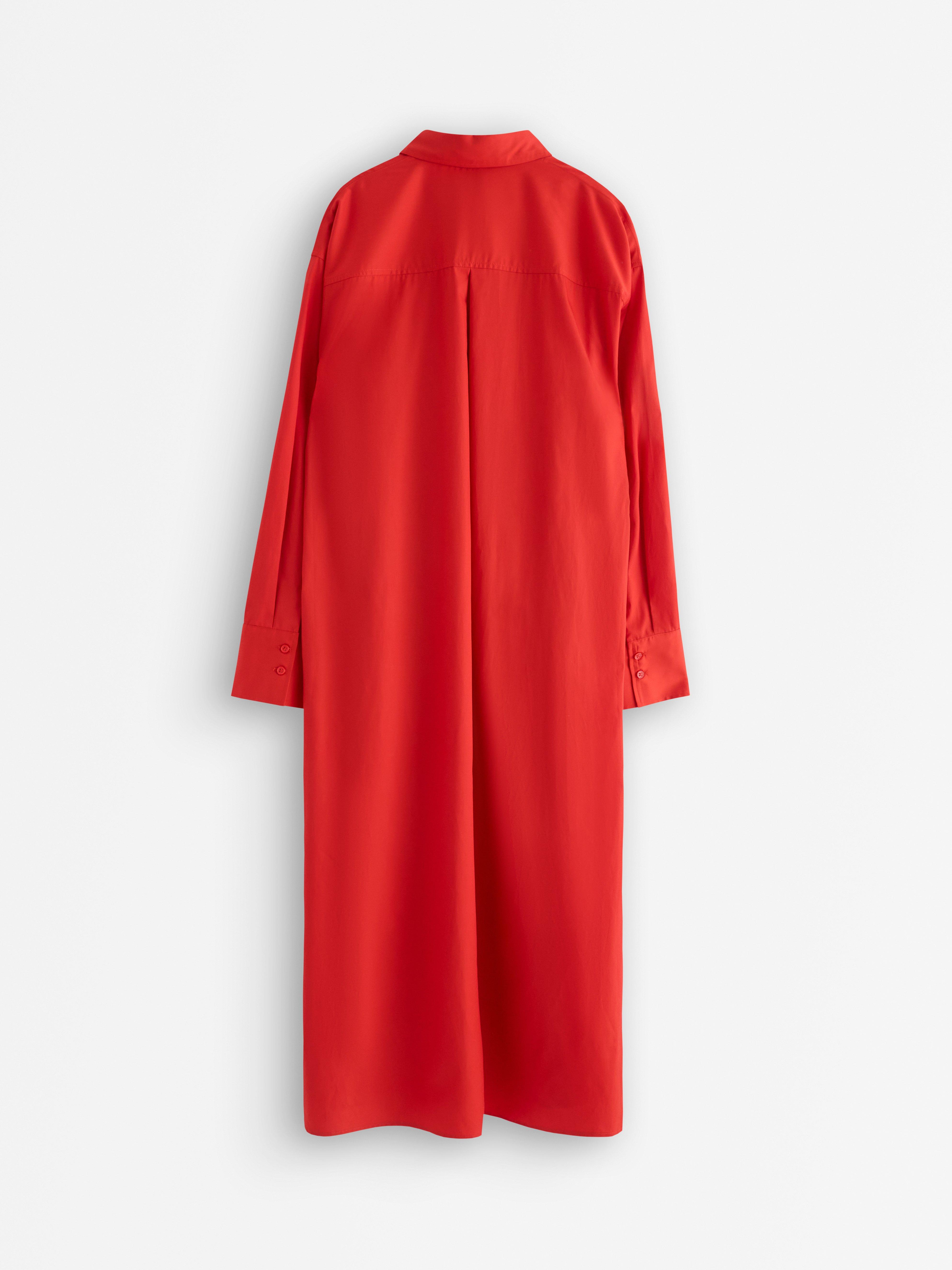 Vestido camisero rojo oscuro