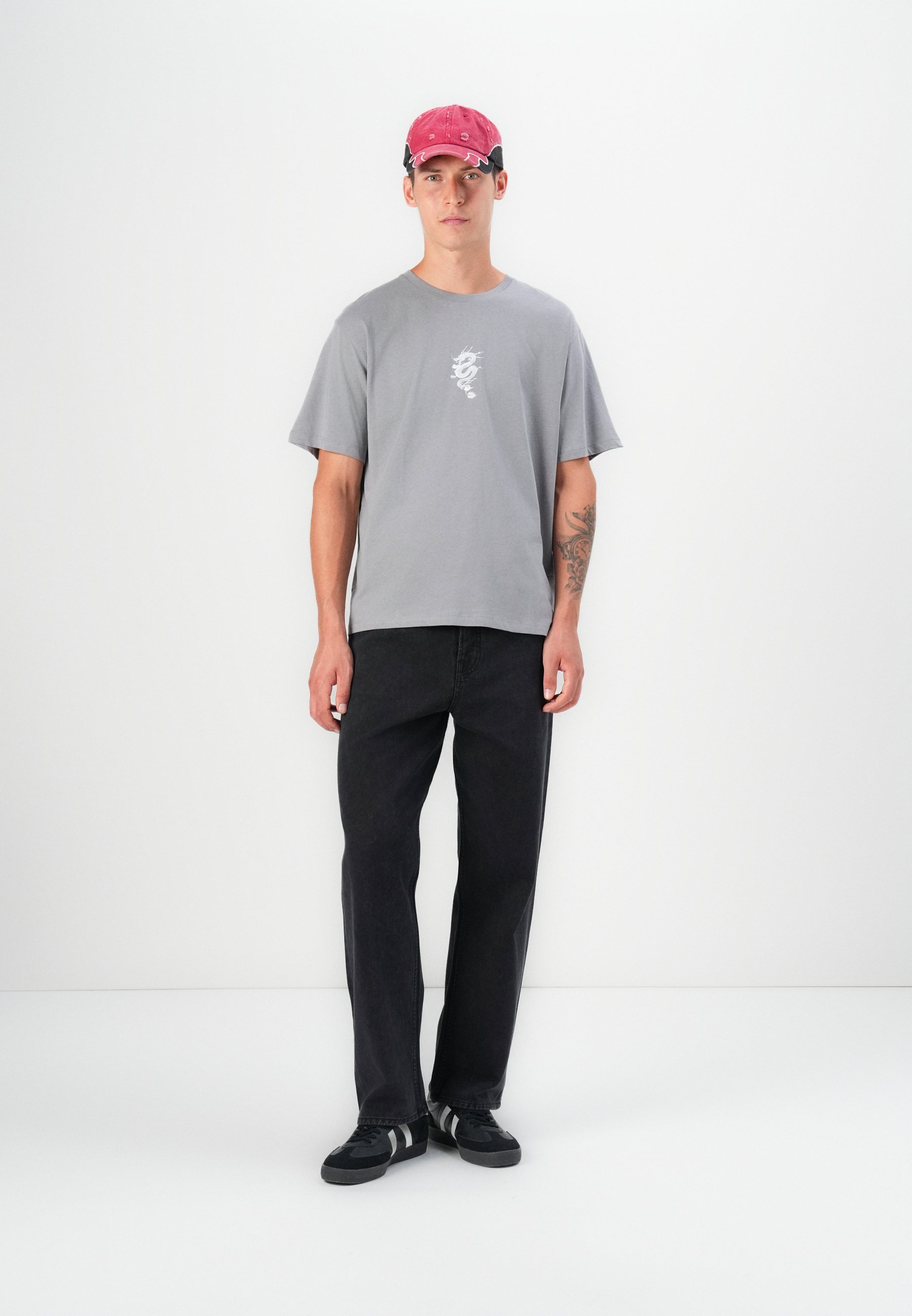 Jack & Jones JJMIKO TEE CREW NECK - T-shirt met print - ultiem grijs