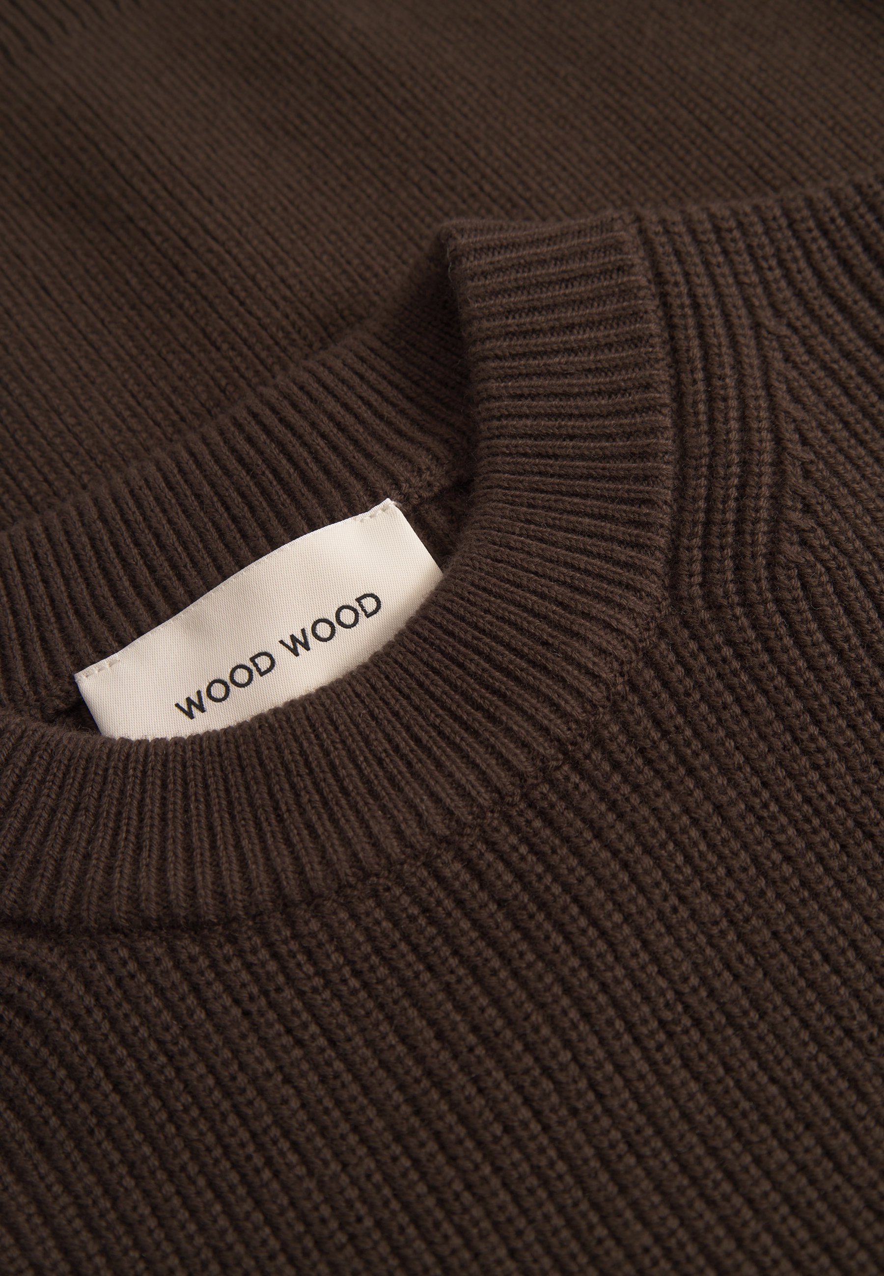 Pull en bois - délicieux