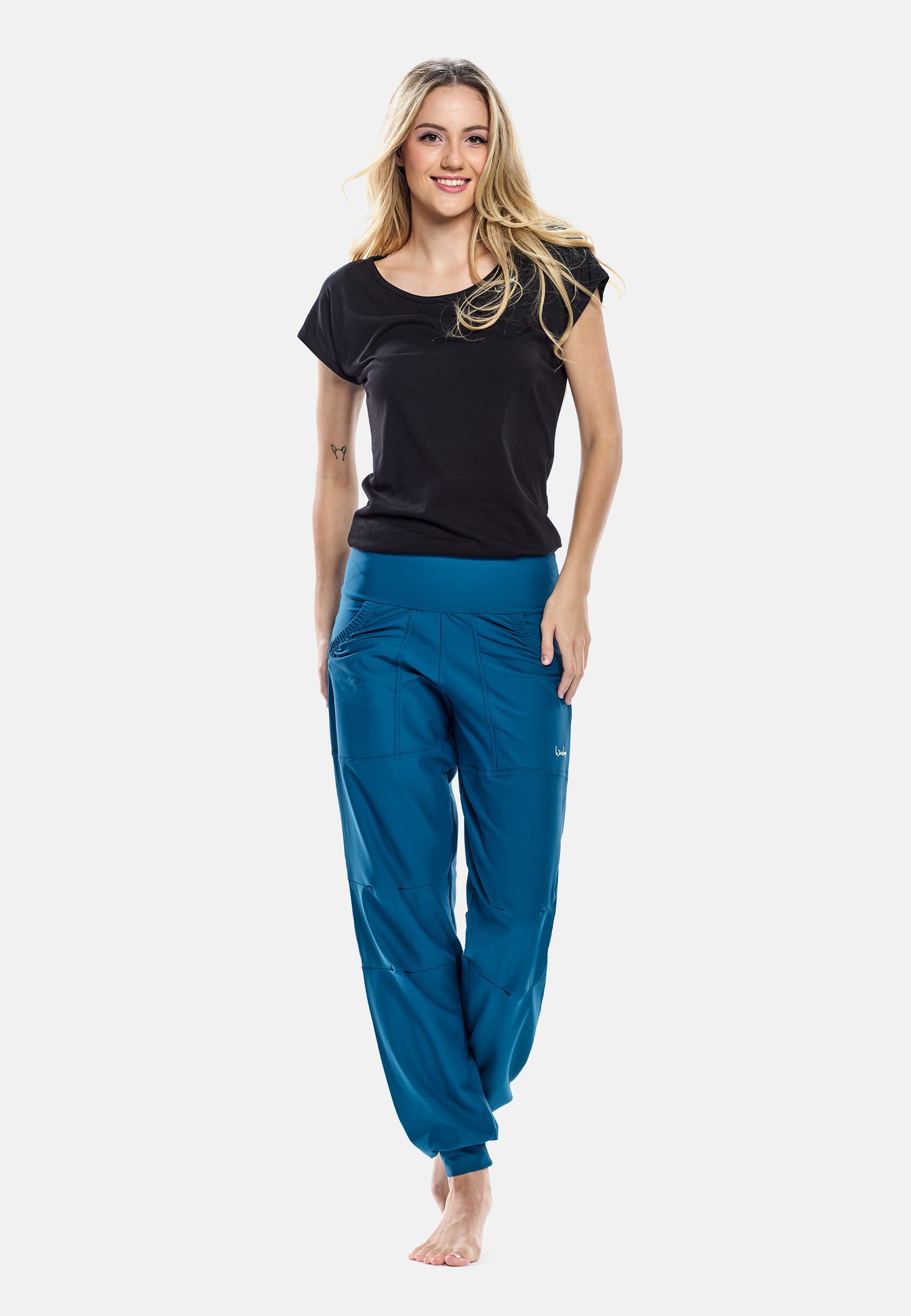 Winshape KURZARMSHIRT - Basic T-shirt - zwart