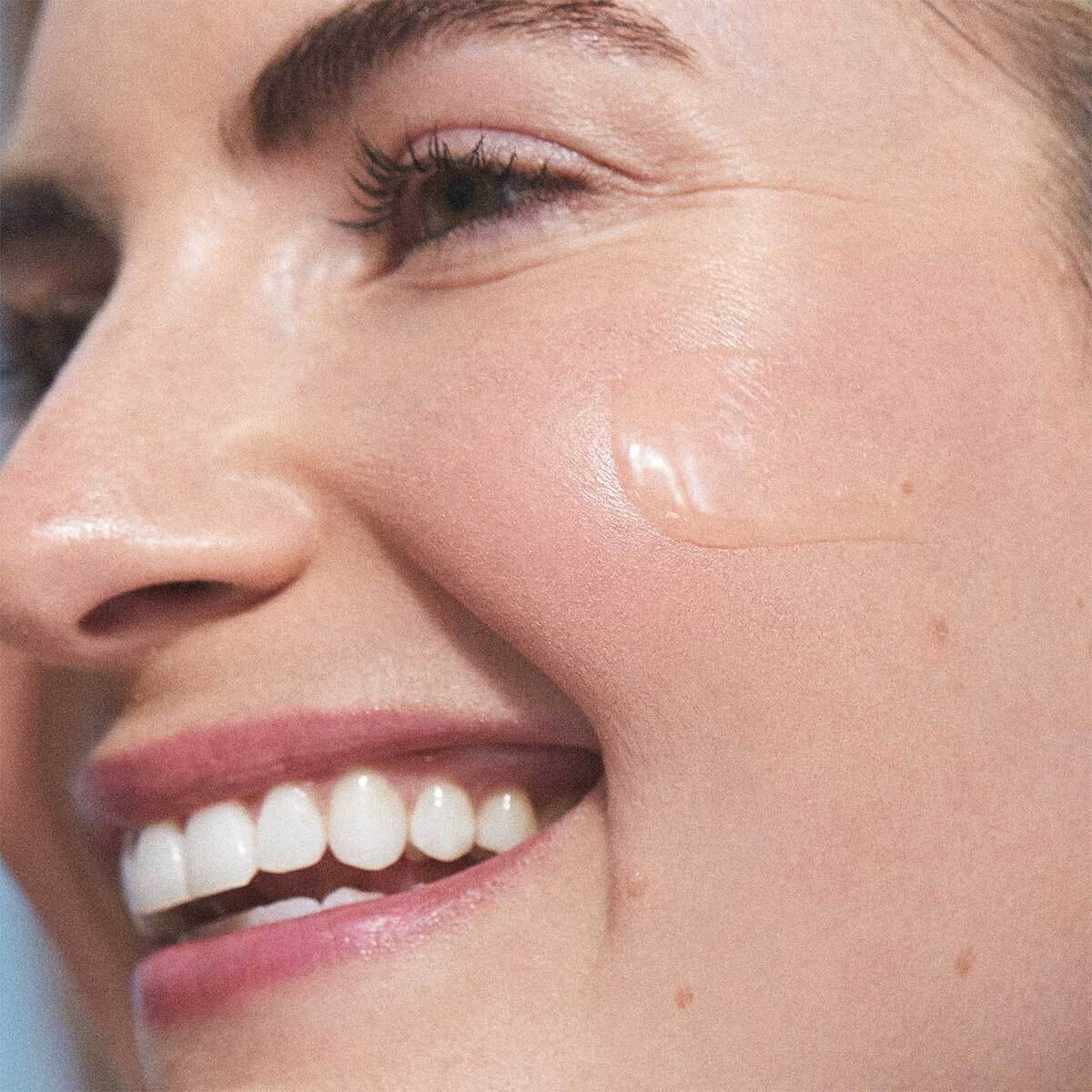 KORA Organics Sérum s vitamínom C Kakadu Slivka s vitamínom C – 10 ml