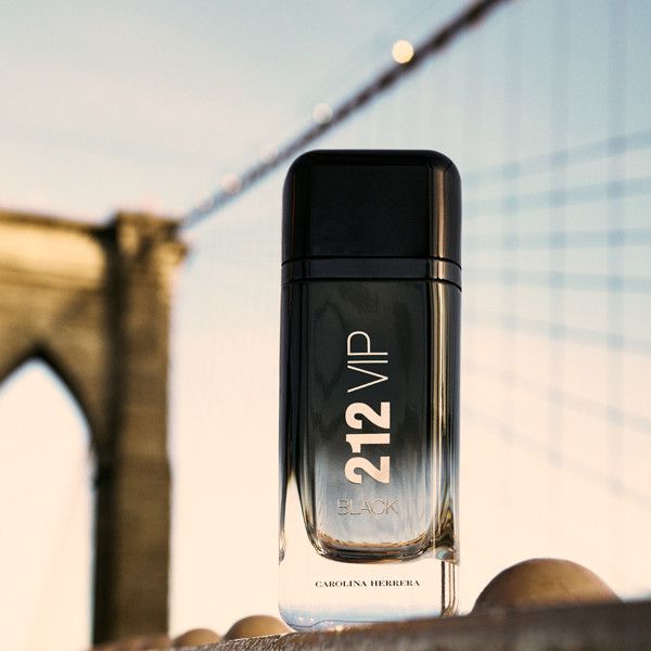 212 VIP Black EDP Parfémy pre mužov