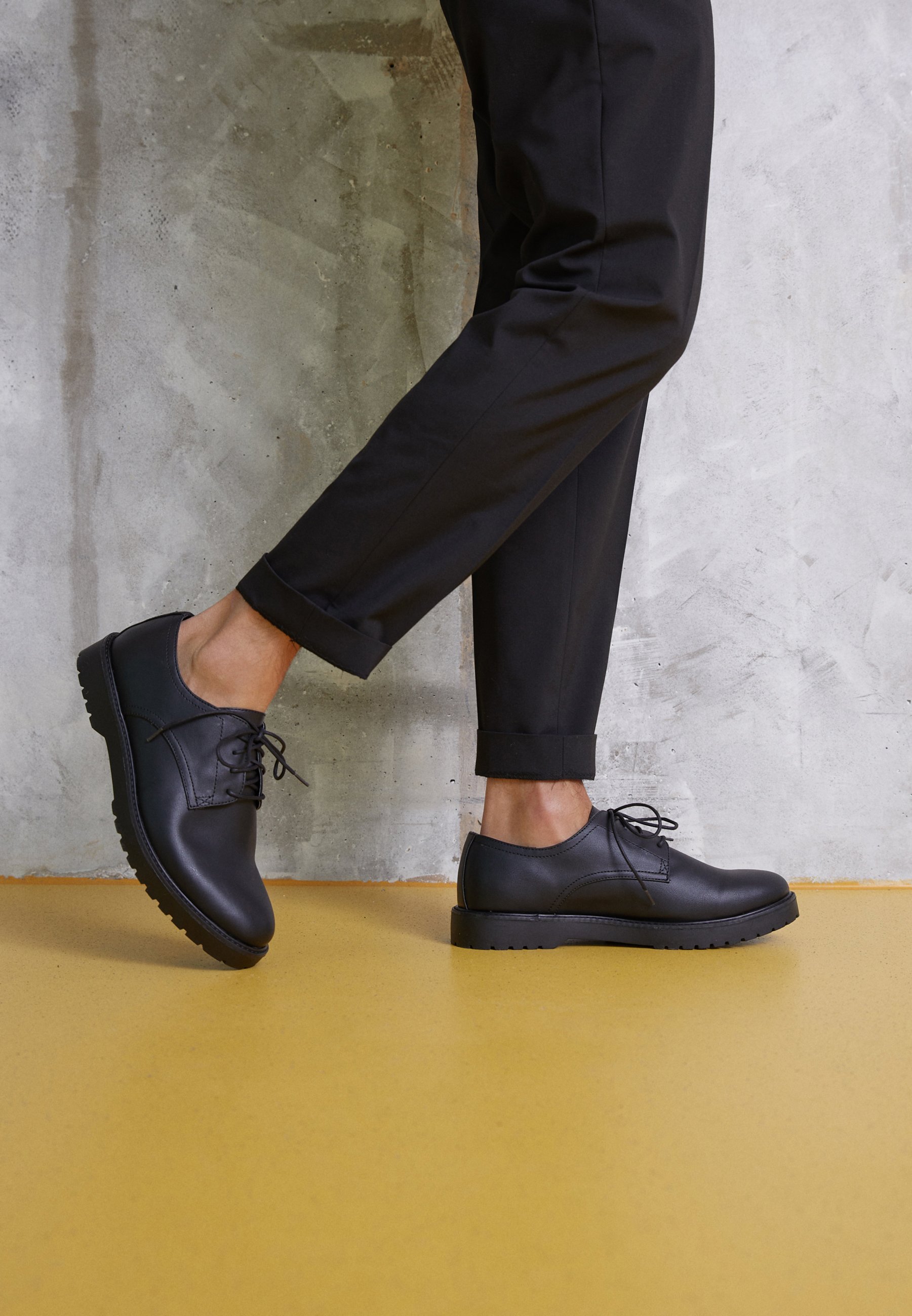 Zign UNISEX - Scarpe stringate - nere