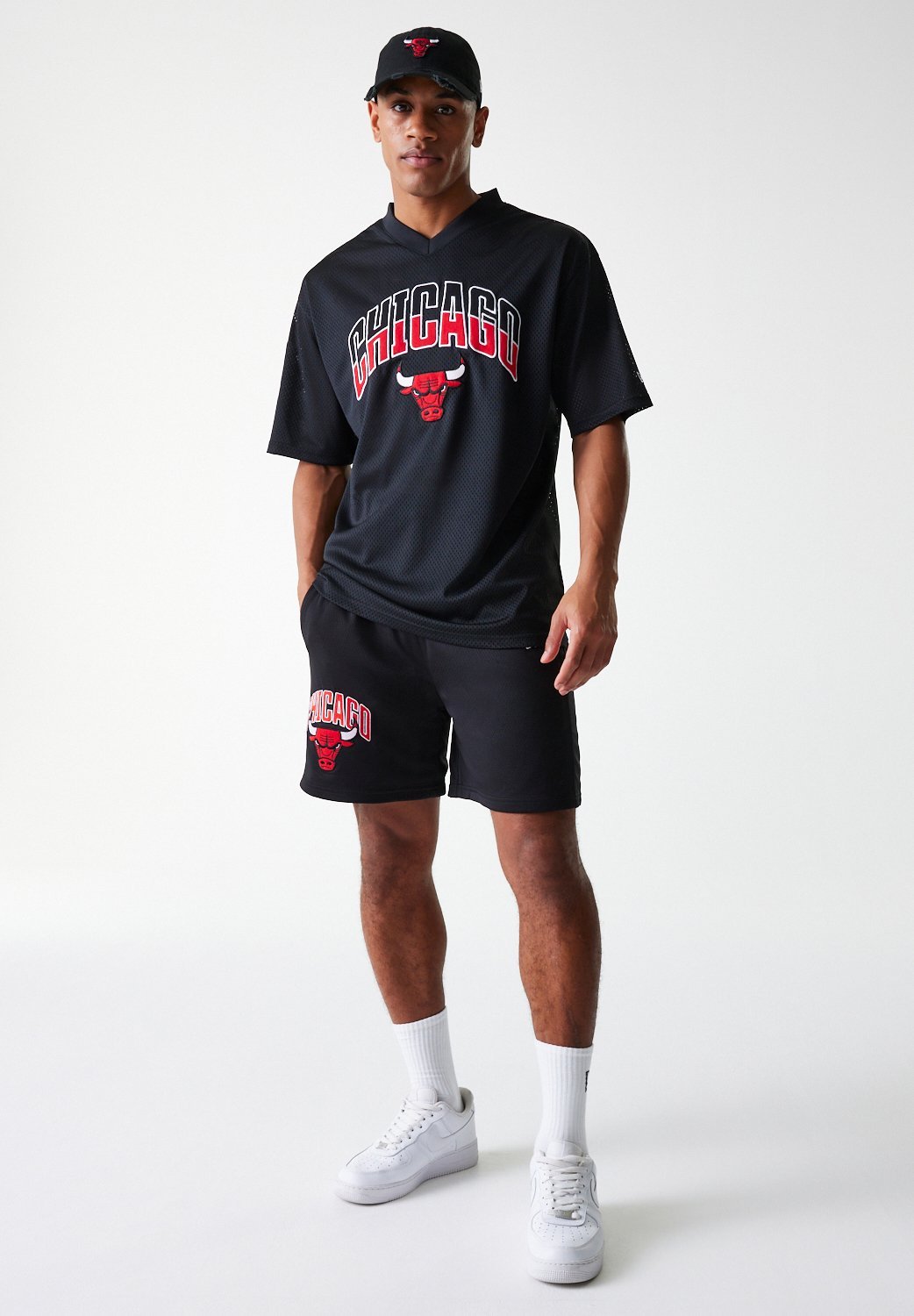 „New Era“ NBA Čikagos „Bulls“ sportiniai šortai – juodi