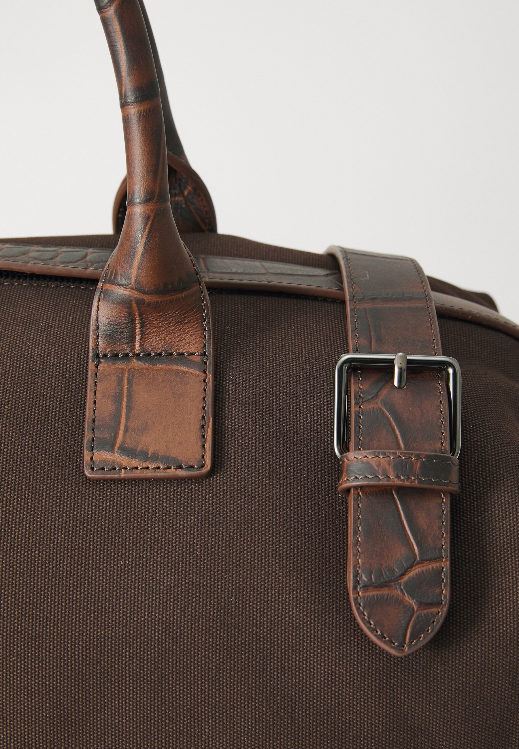 Voyages Emporio Armani