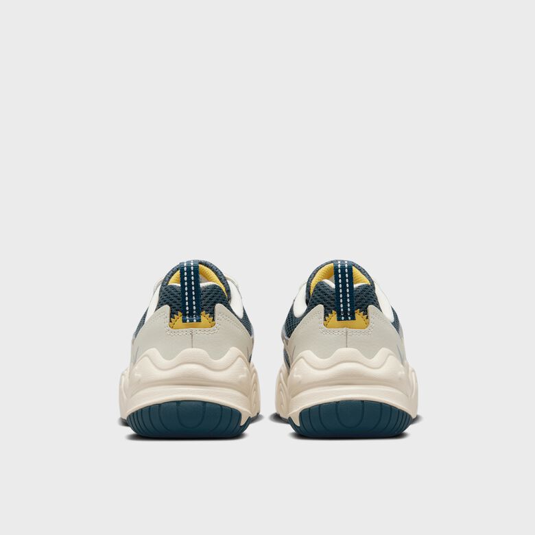 WMNS Tech Hera