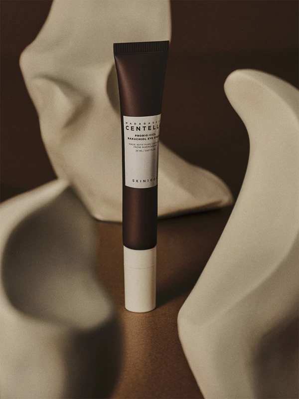 SKIN1004 Madagascar Centella Probio-Cica Bakuchiol Oogcrème: anti-rimpel oogcrème met kalmerend effect.