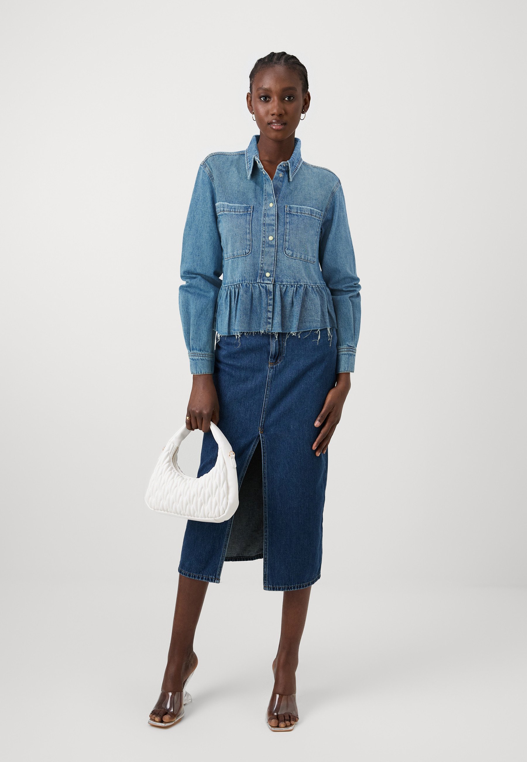 ONLY ONLELLI FRILL - Camicetta con bottoni - denim blu medio