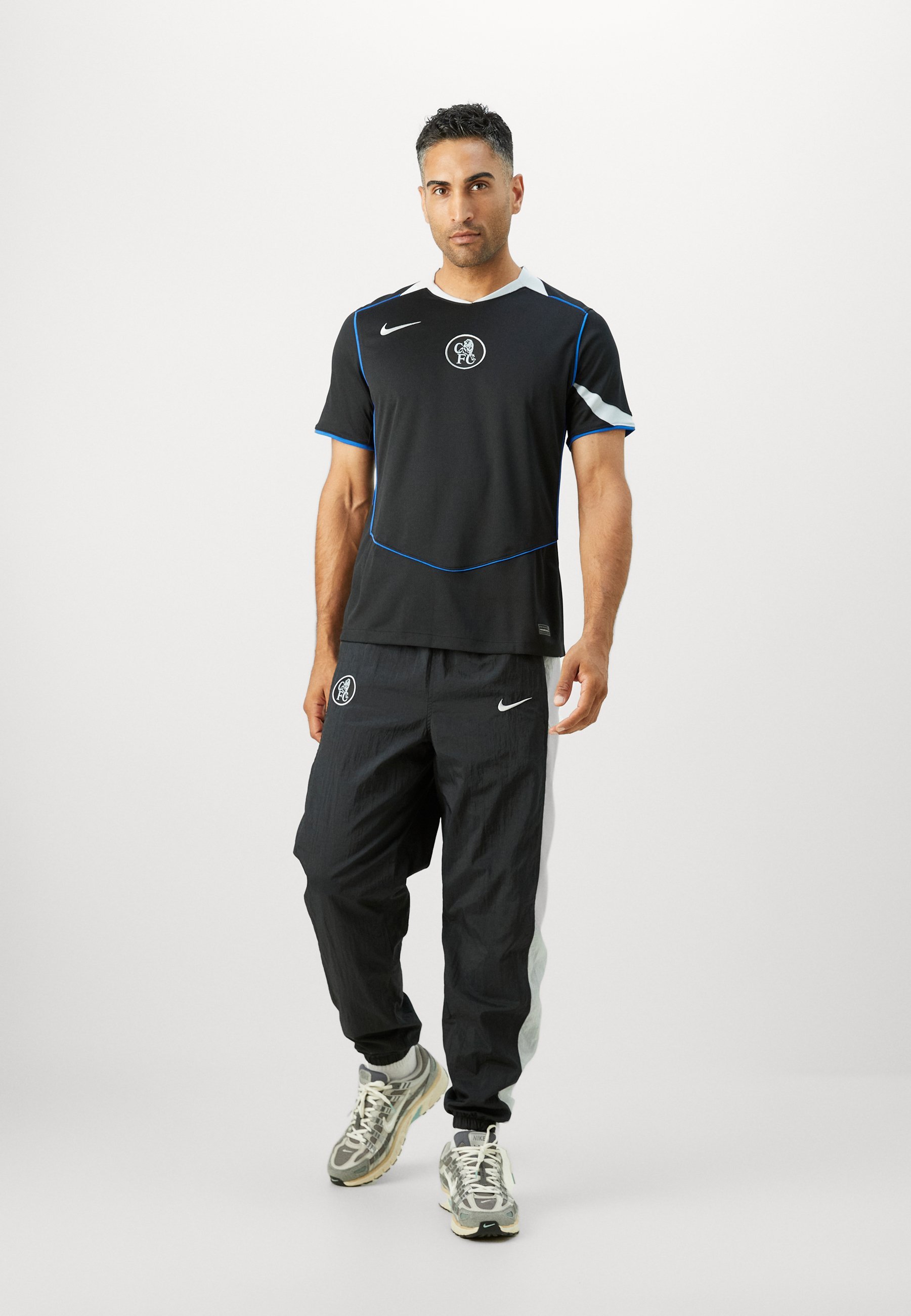 Nike Performance CHELSEA FC DERDE TRACKBROEK - Clubkleding - zwart/veldzilverkleurig