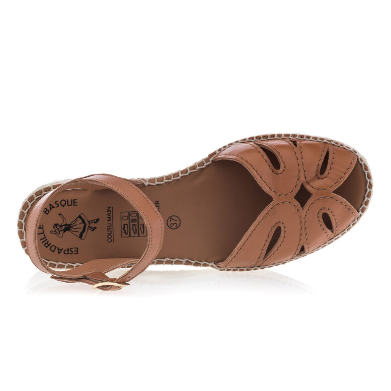Moteriškos rudos espadrilės su virviniais padais