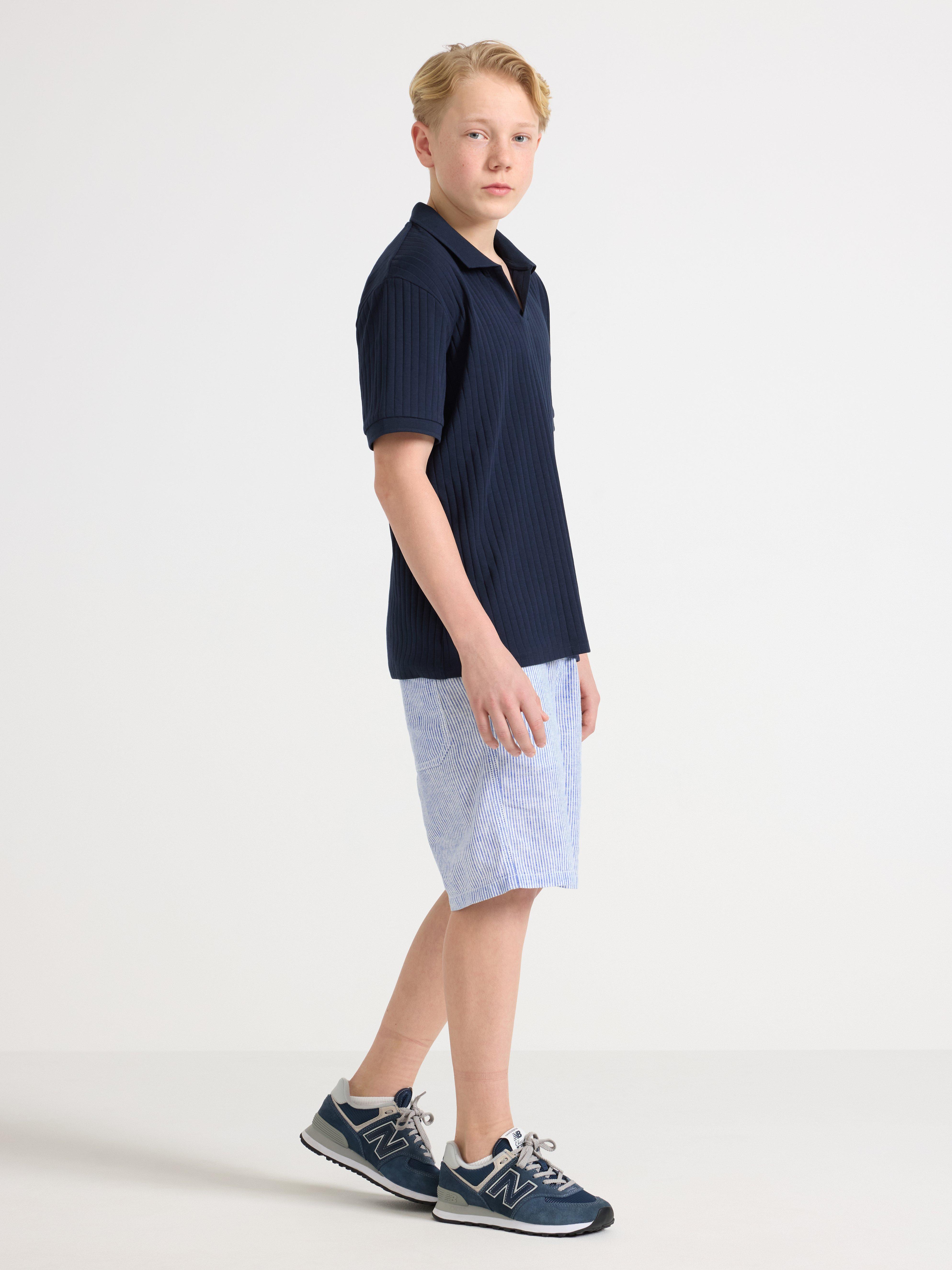 Shorts em linho azul