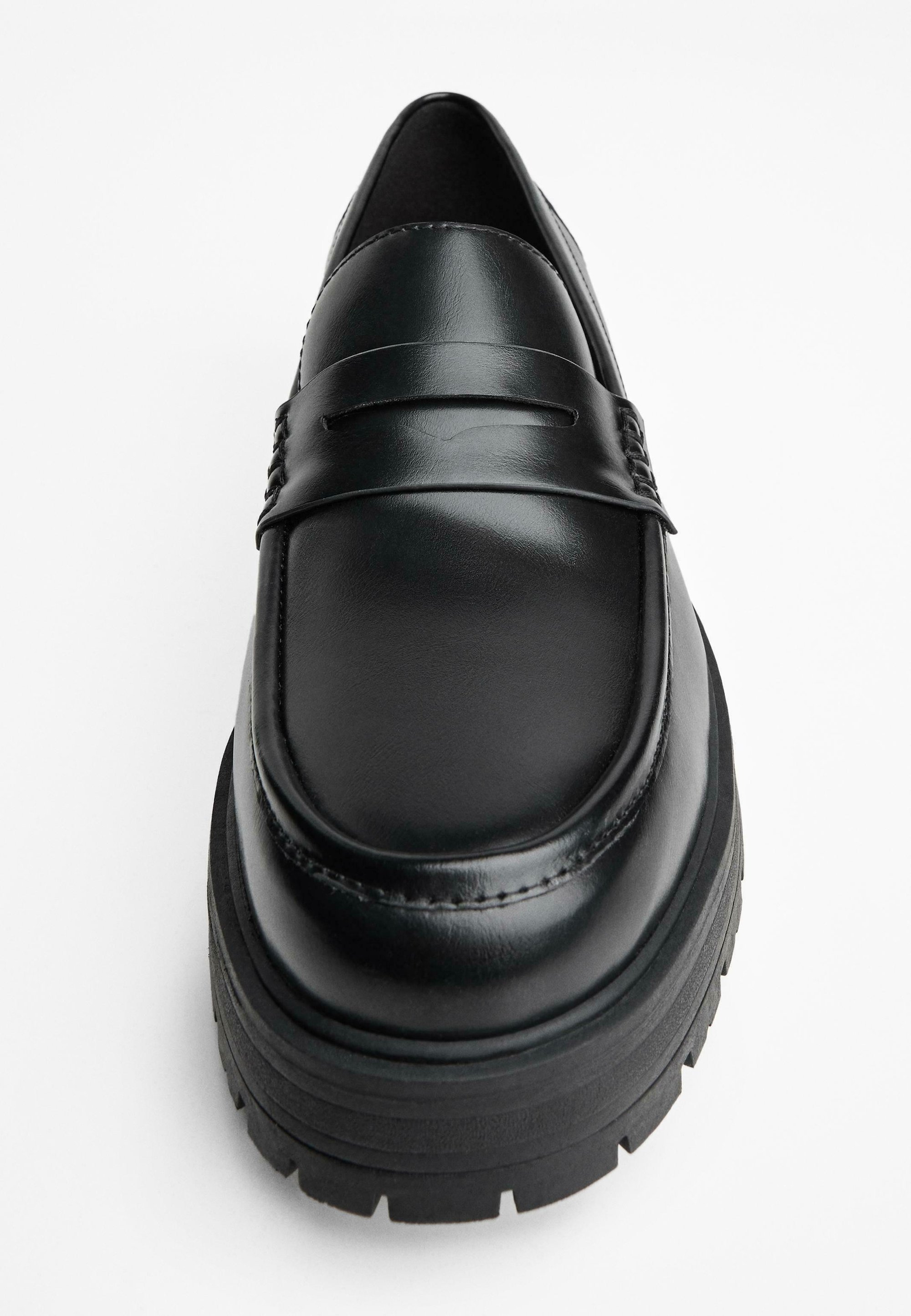 Bershka CHUNKY - LOAFERS - Stijlvolle instappers - zwart