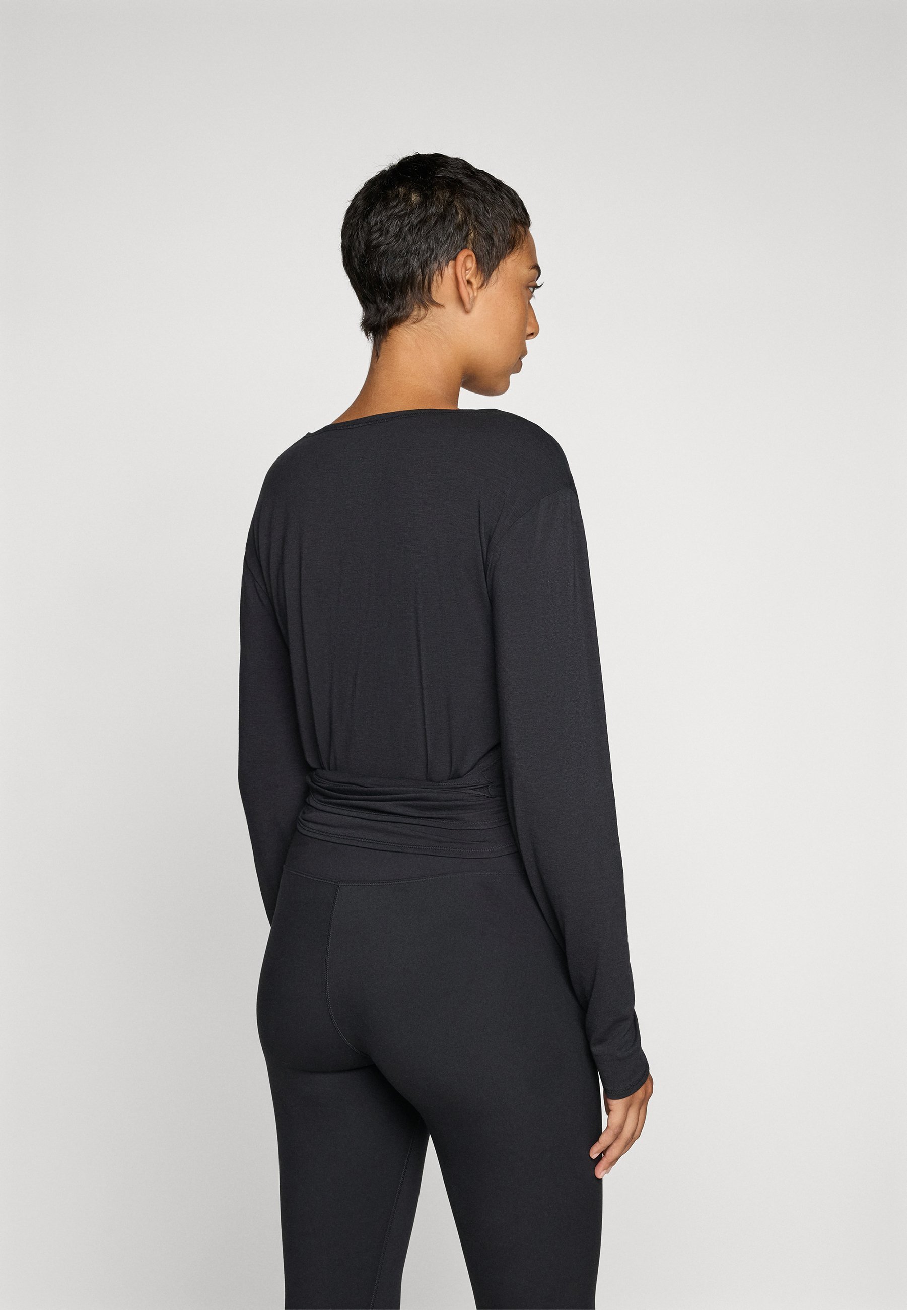 Nike Performance ONE RELAXED TOP – Langarmshirt – Schwarz/Dunkelgrau