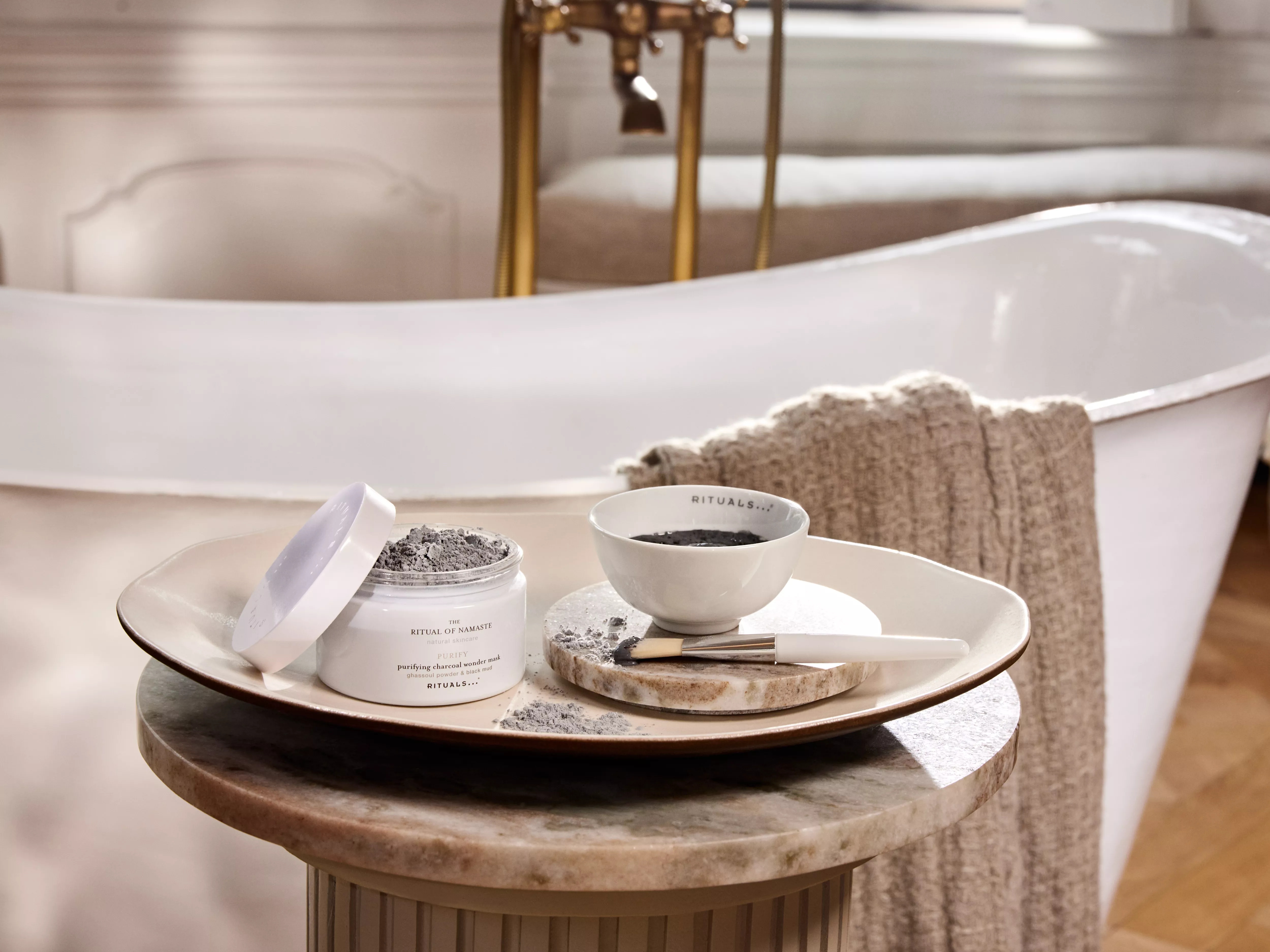 Dřevěné uhlí - zázračná maska