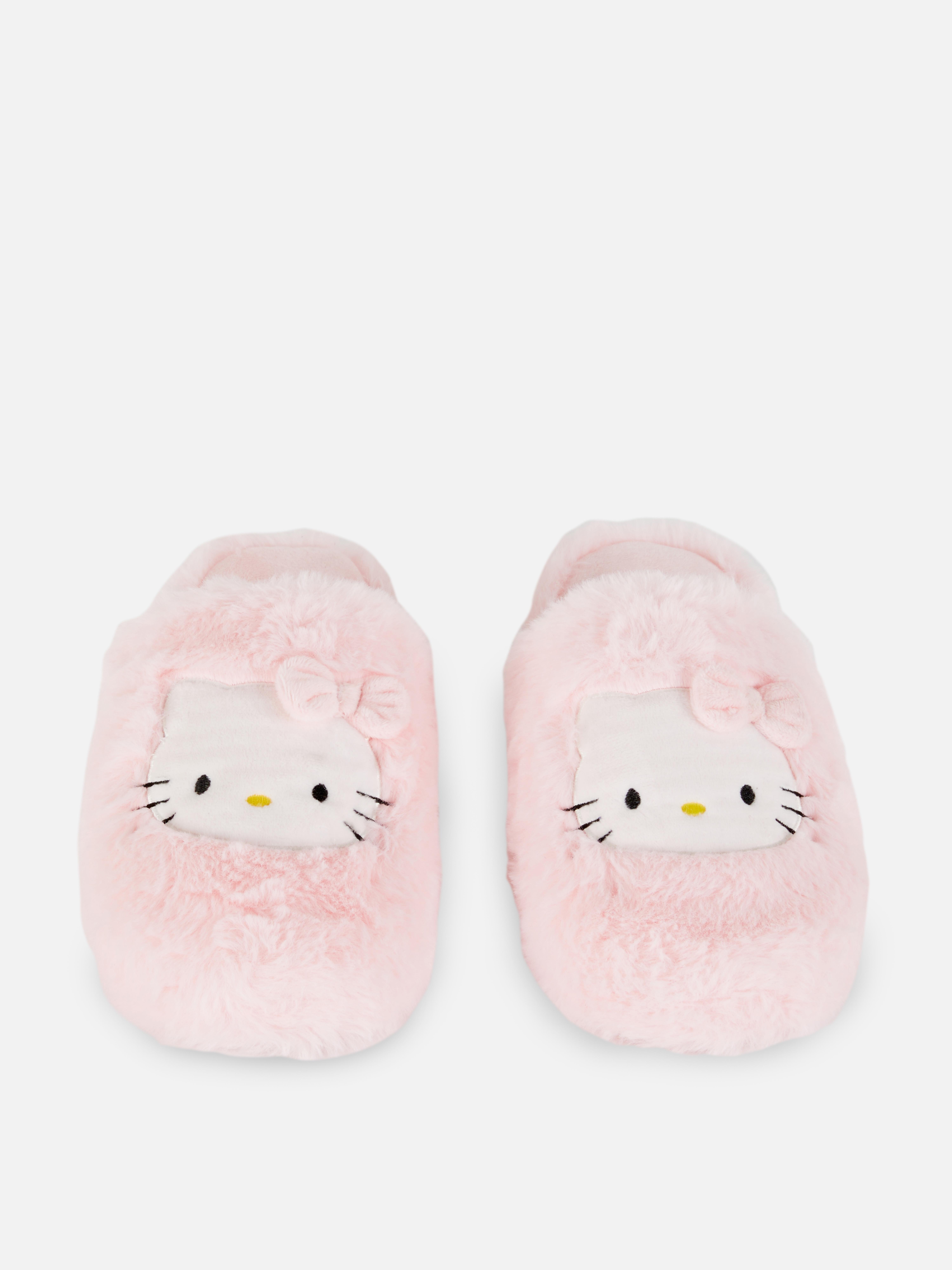 Papuci Hello Kitty Papuci pufoși cu Hello Kitty