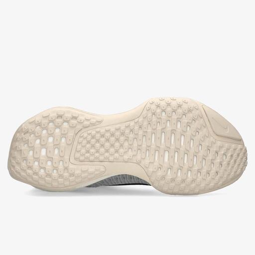 Nike Zoom Invincible Rfk3