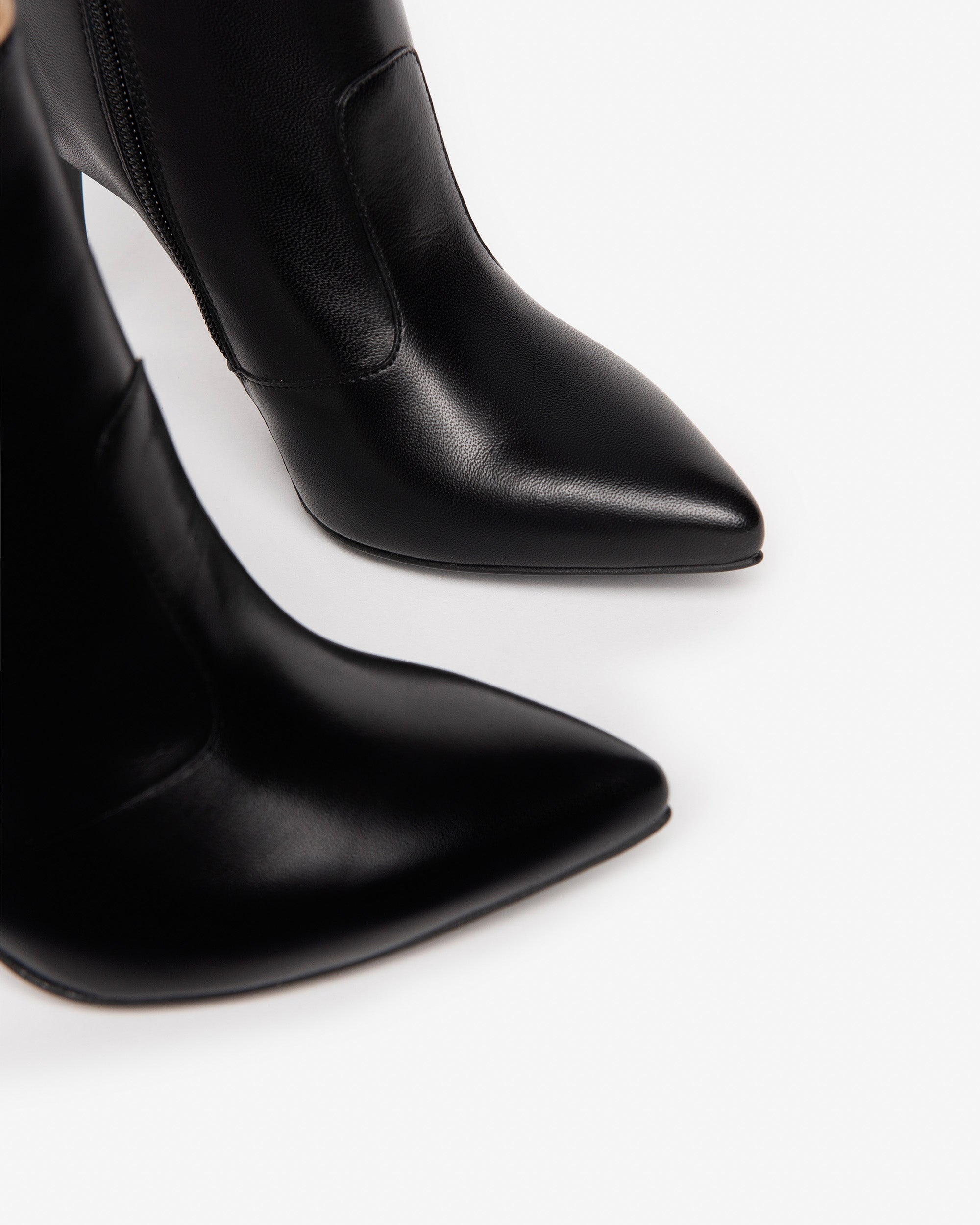  Damen-Ankle-Boots aus Leder