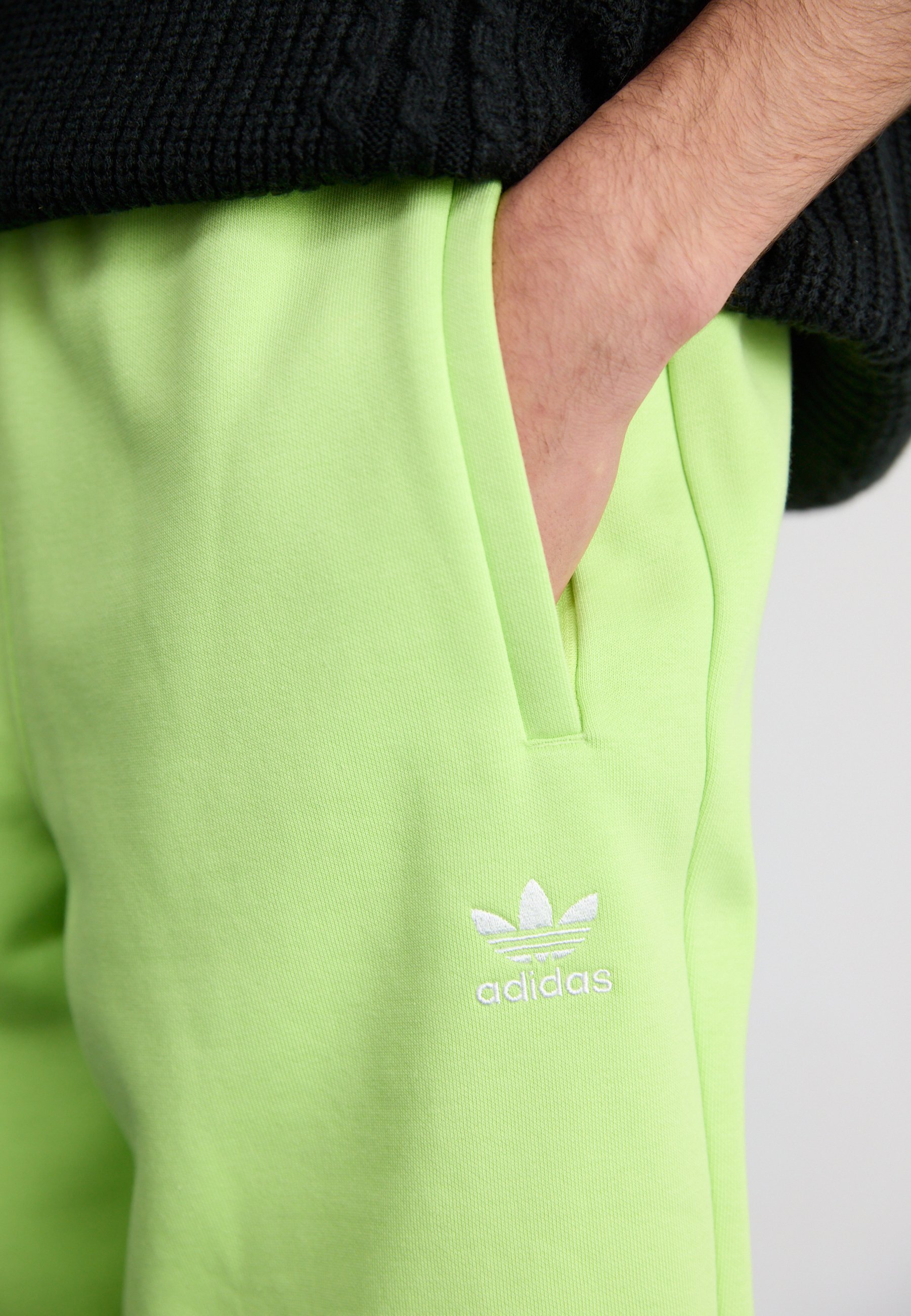 Teplákové kalhoty adidas Originals
