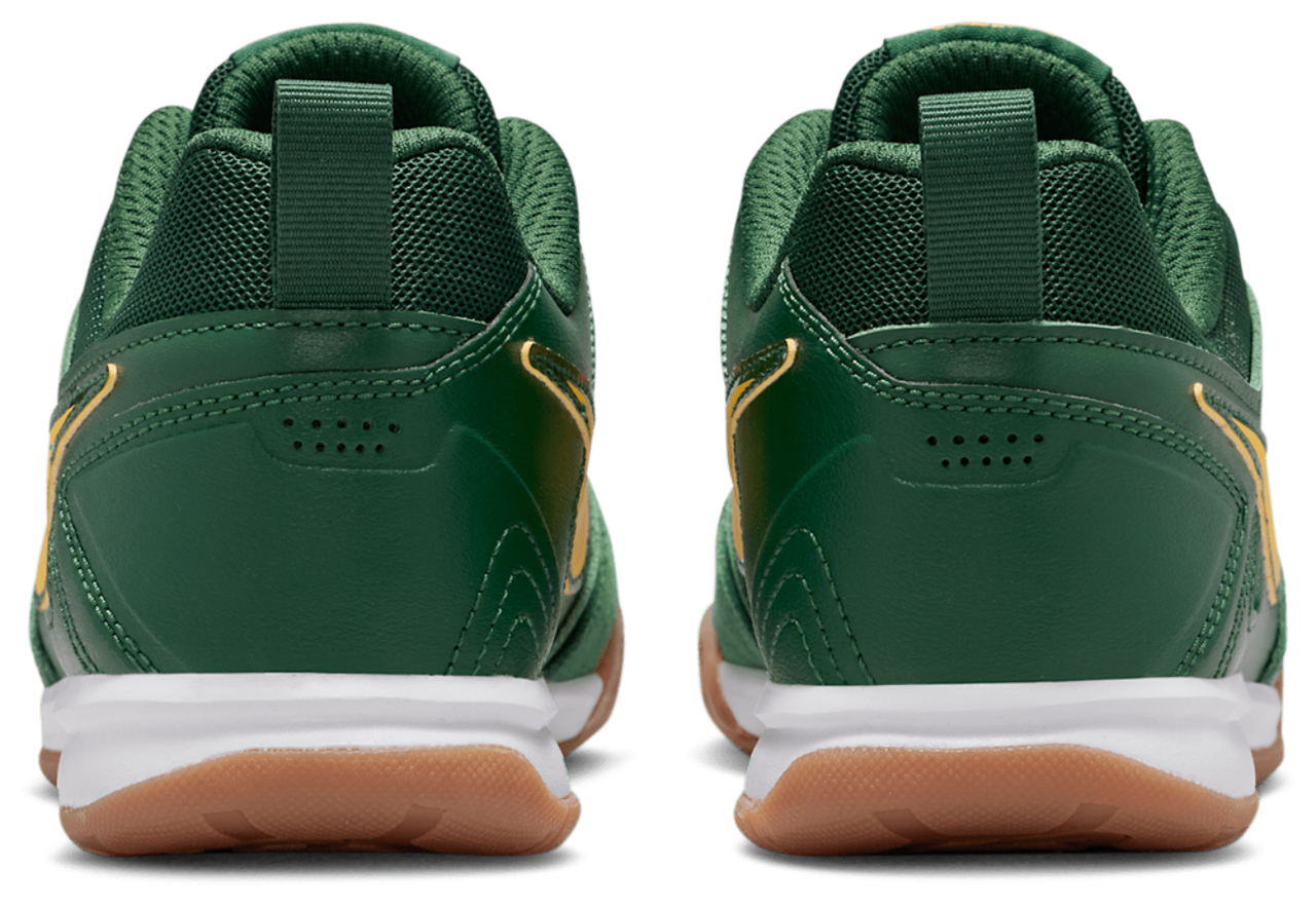 Nike Gato