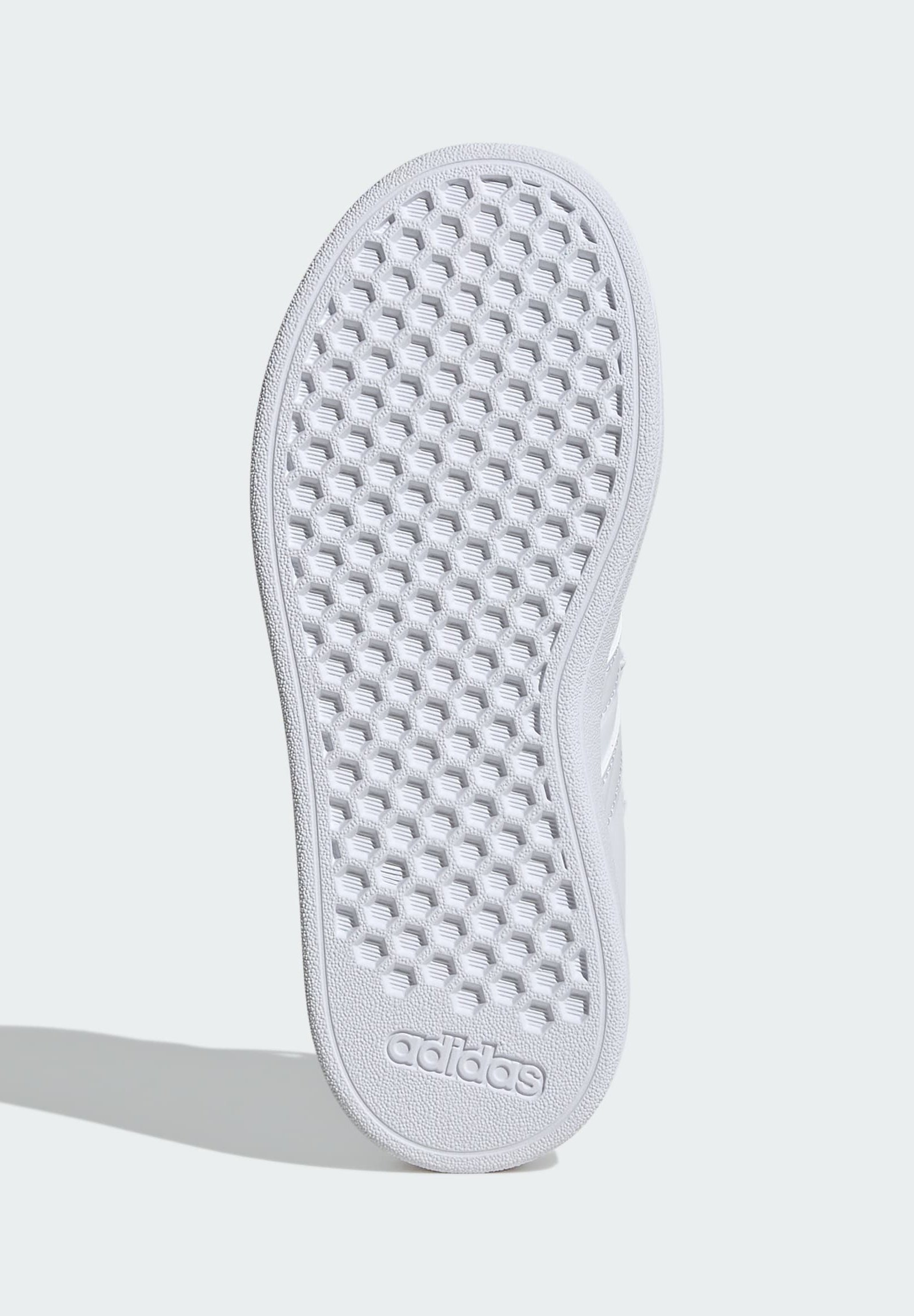 adidas Sportswear STAR WARS GRAND COURT 2.0 ENFANT - Chaussure d'entraînement - blanc nuage
