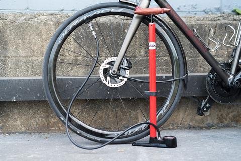 Nožní pumpa Pista 220 psi Silca