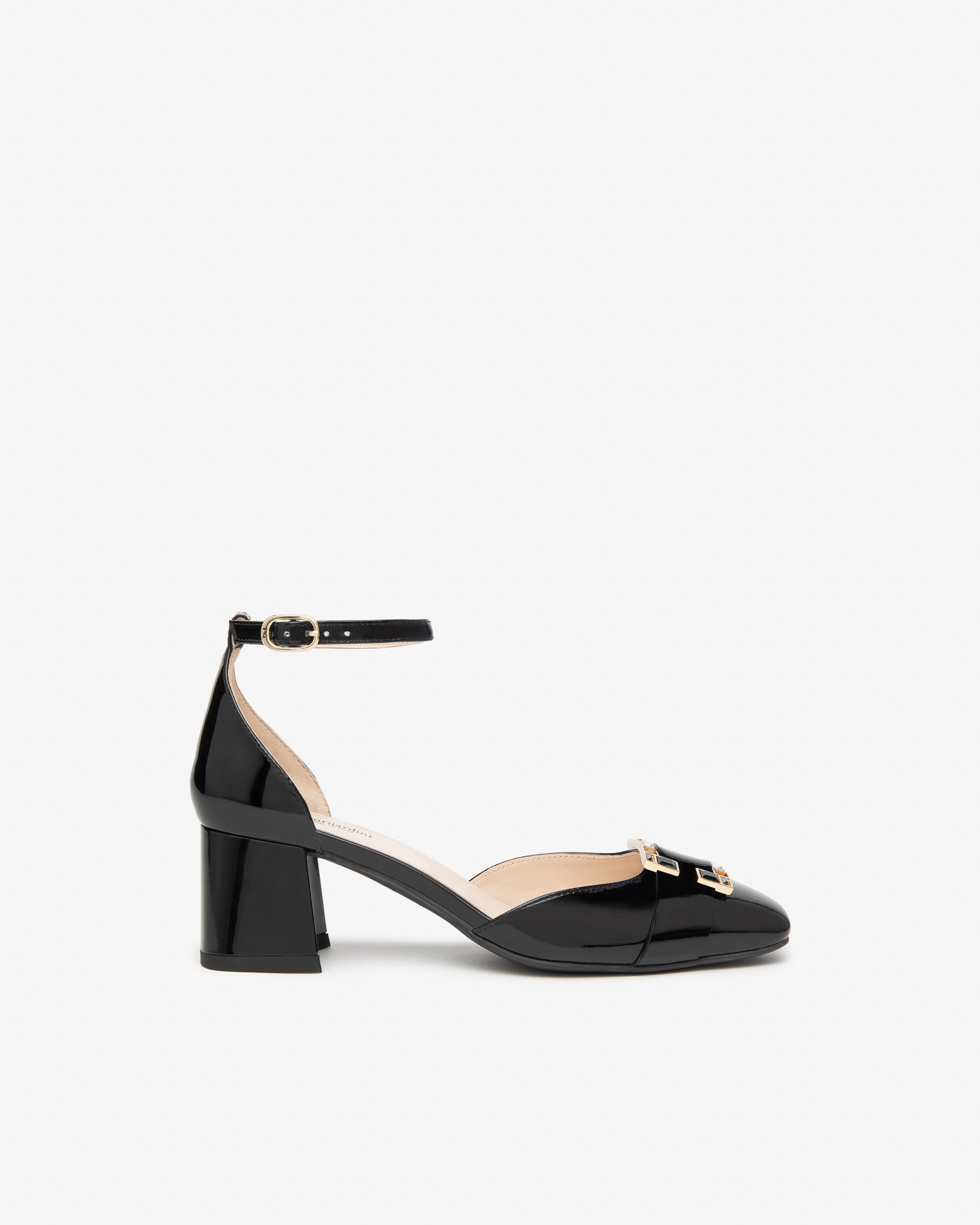  Damen-Pumps aus Lackleder
