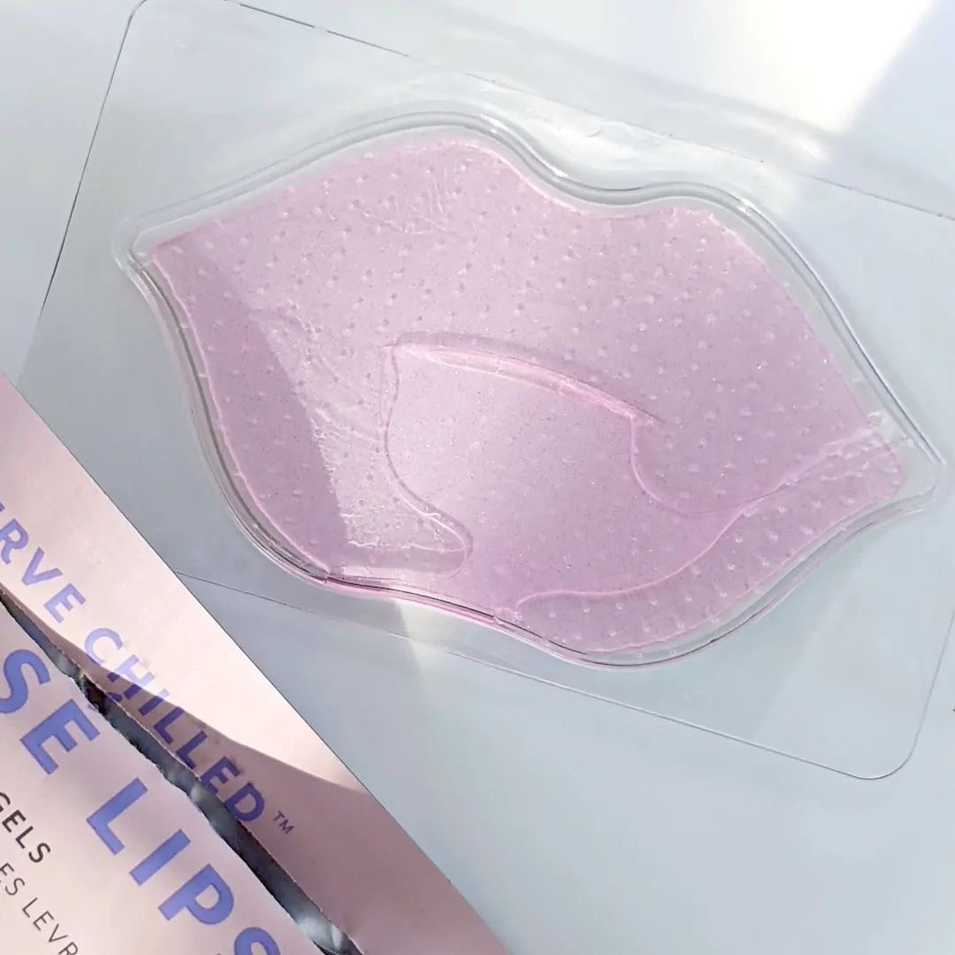 Patchology Serve Chilled Rose Lips mitrinošs lūpu gels - 1 gab.