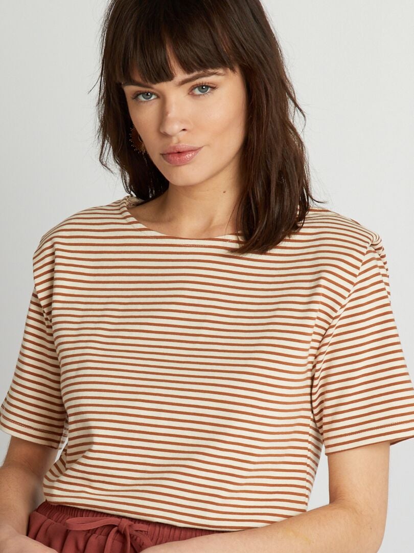 Camiseta listrada com ombreiras - BEGE