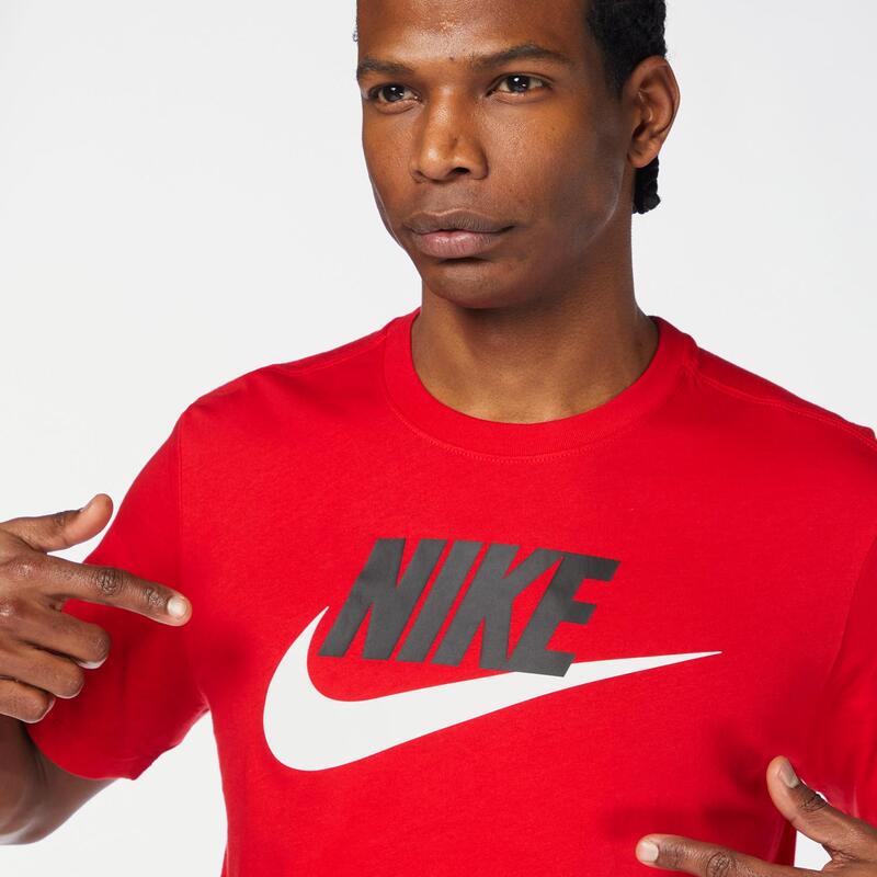 Nike Club Swoosh