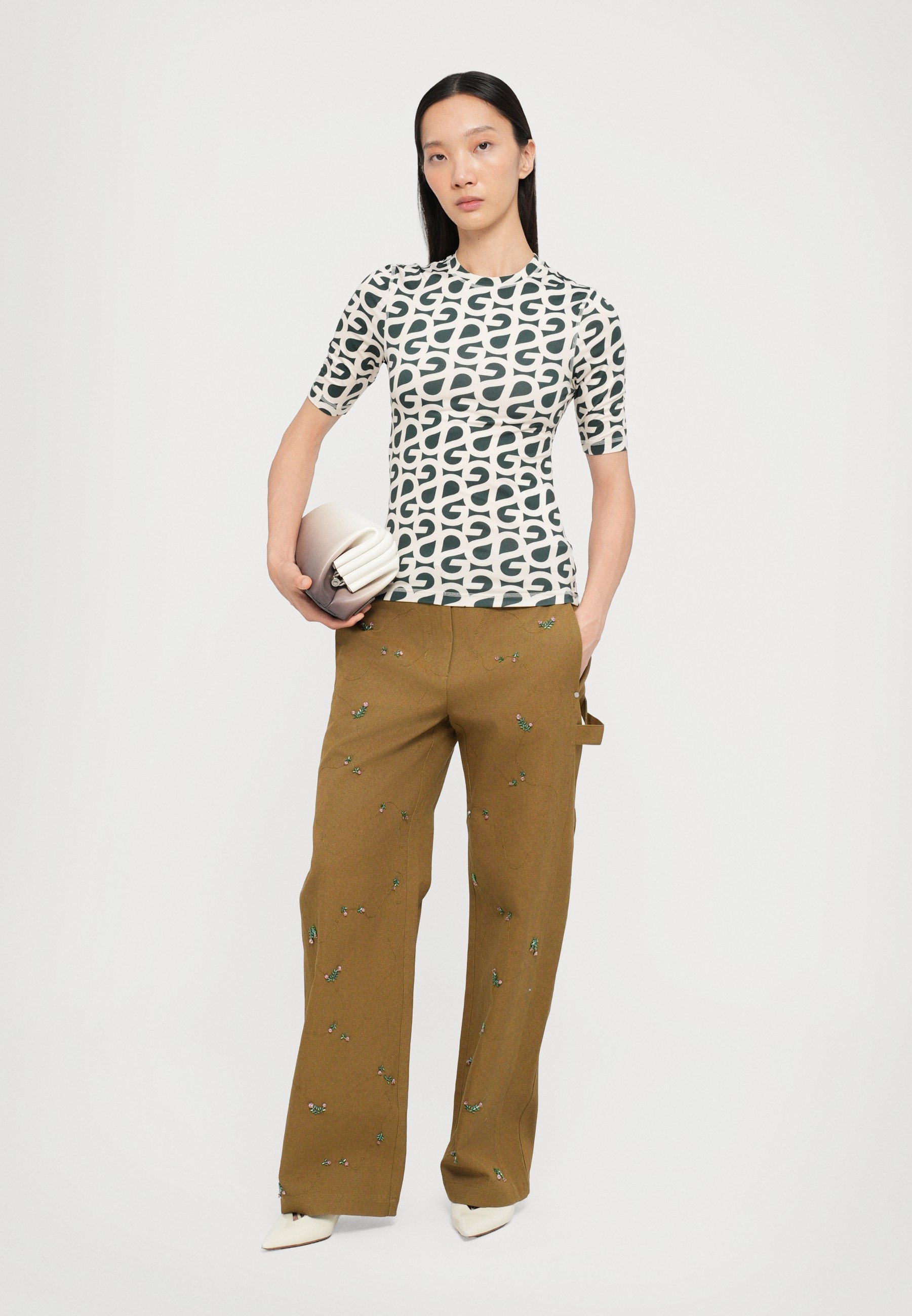 Stine Goya Print T-Shirt – Waldgrün/Weiß