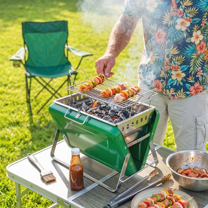 Outsunny Houtskoolbarbecue - Draagbaar en opvouwbaar - Opklapbaar handvat en poten - Staal - 40 x 28 x 25,5 cm - Donkergroen