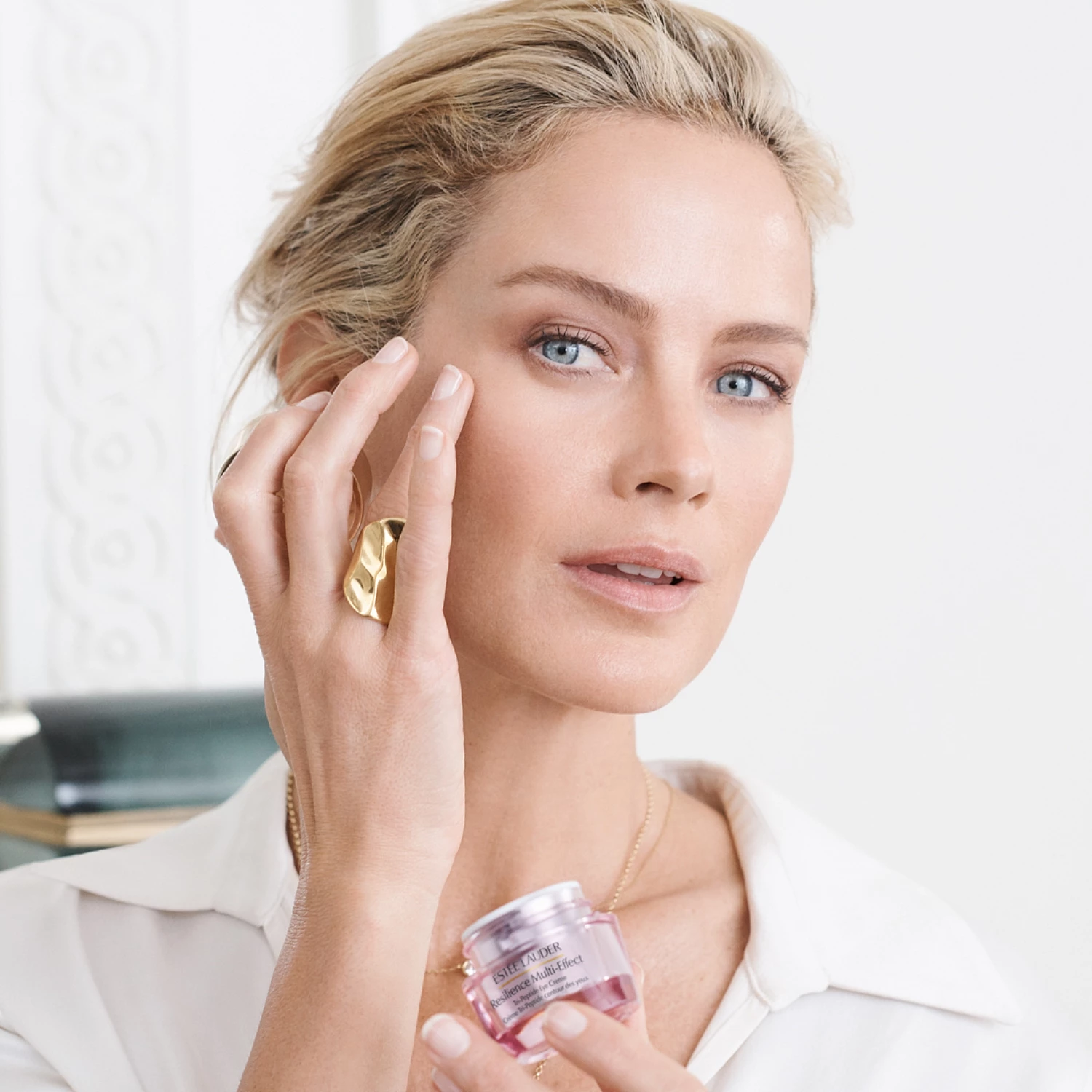 Resilience Multi-Effect Tri-Peptide szemkörnyékápoló krém 15 ml - Estée Lauder