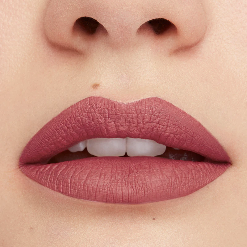 Matný tekutý rúž MAYBELLINE NEW YORK SuperStay Matte Ink pre dlhotrvajúci efekt