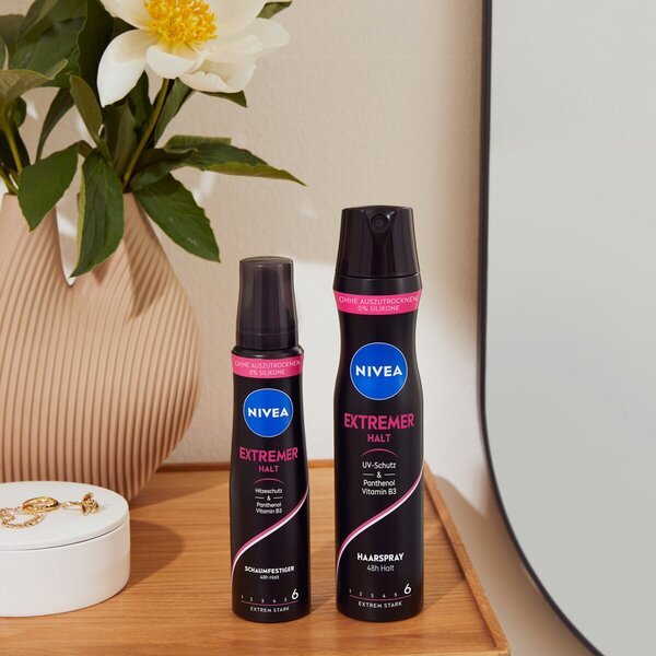 NIVEA Extreme Hold 6 Extrémne silná stylingová pena<br>150ml