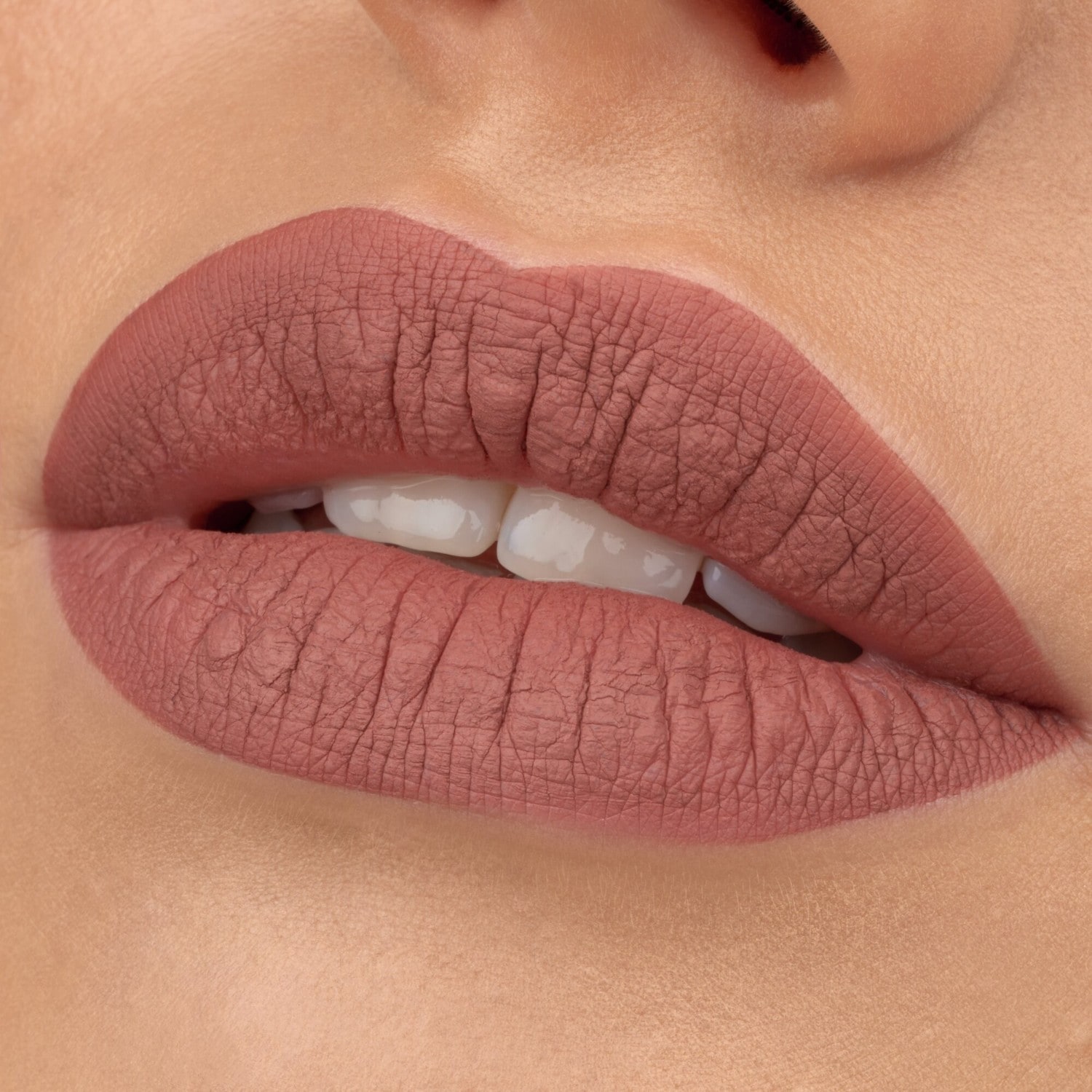 Essence 8h MATTE liquid