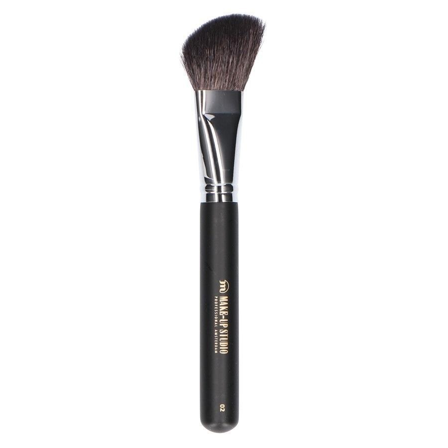 Čopič za rdečilo za lica Makeup Studio 2 – pod kotom – 1 kos