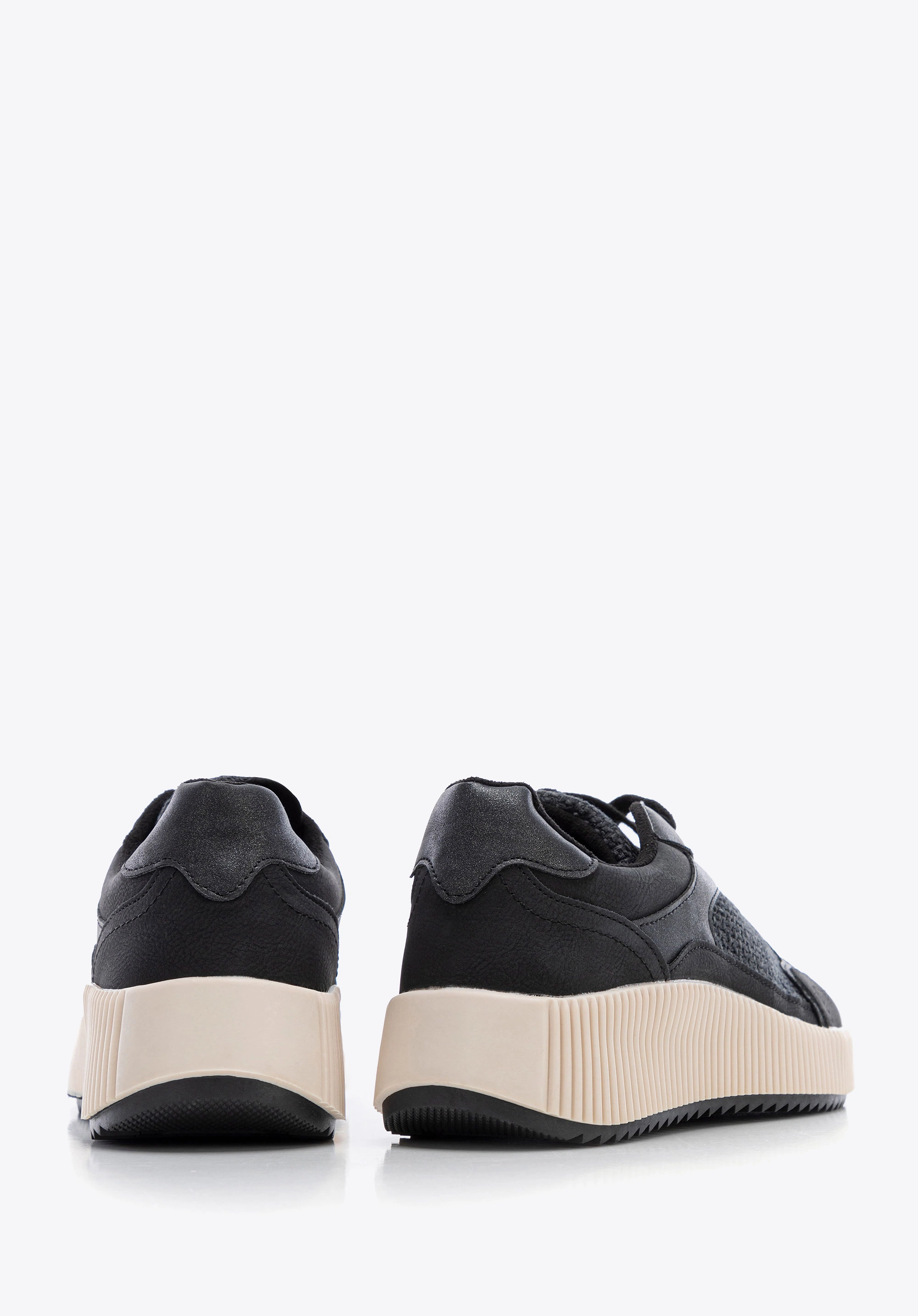 Damskie sneakersy na grubej platformie czarne