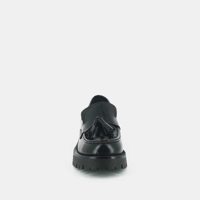 Mocassins à semelles crantées et glands  en cuir glacé noir