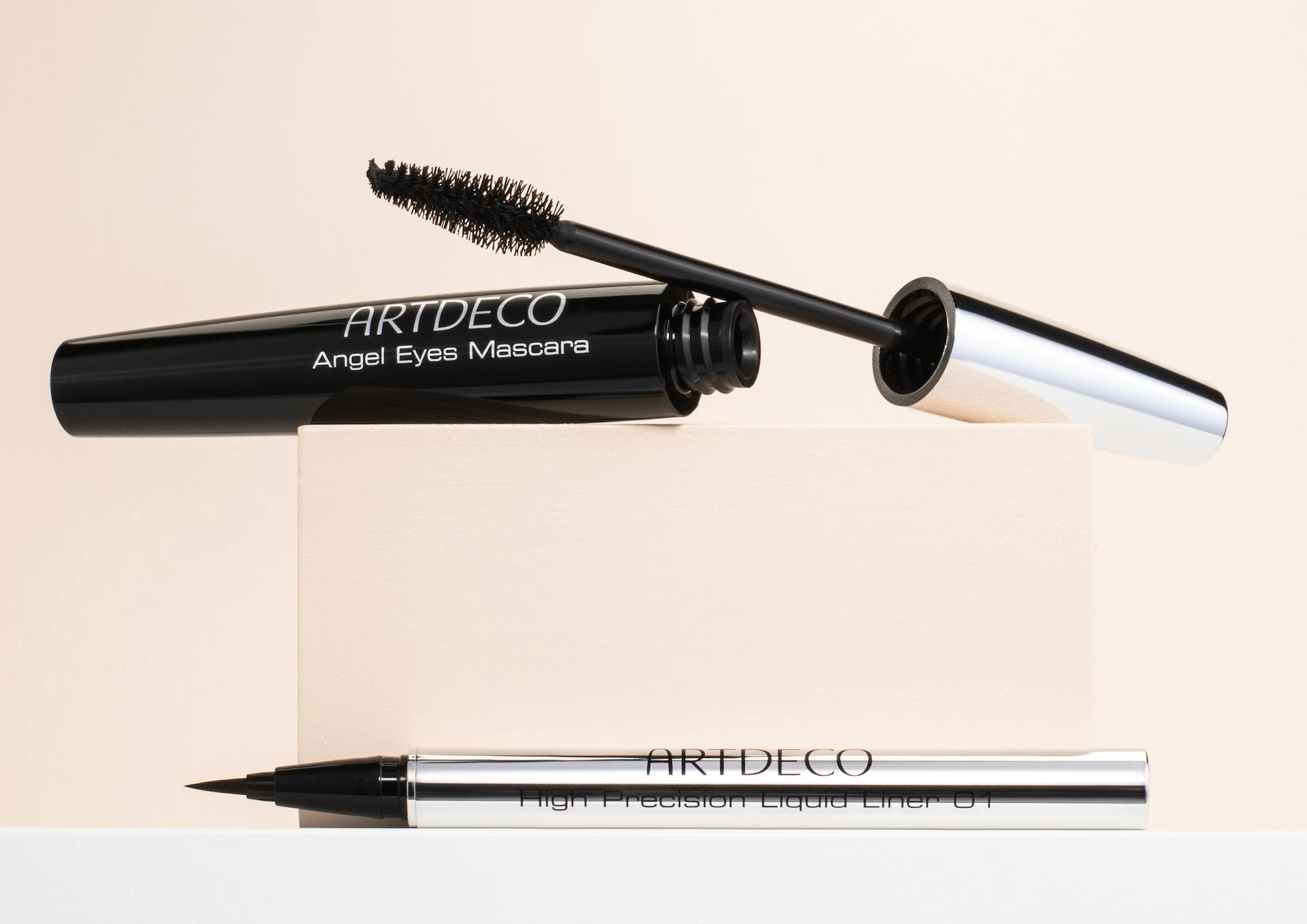 High Precision Liquid Liner 01 Czarny - ARTDECO