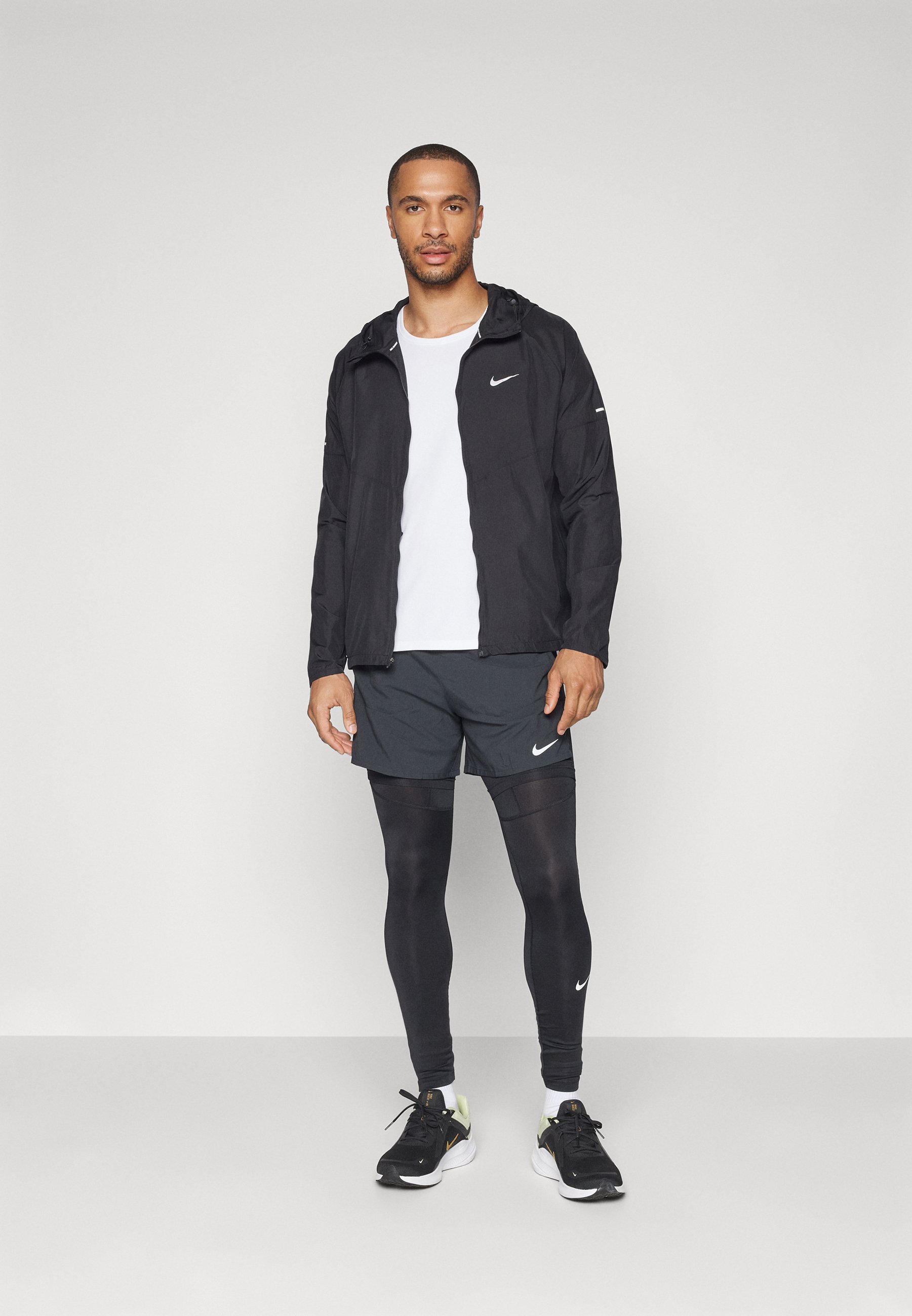Nike Performance MILER - Giacca a vento - nero/argento riflettente