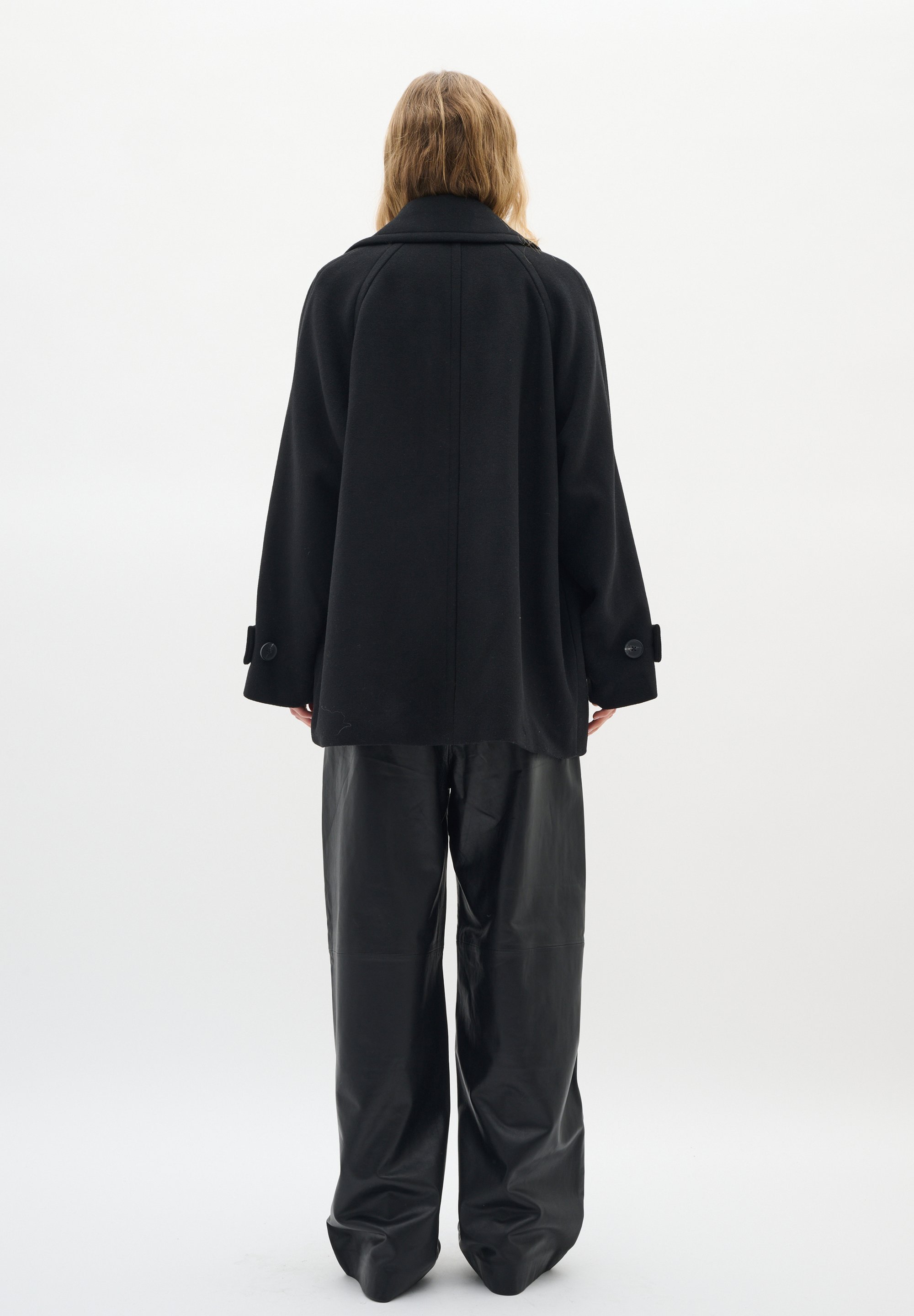Lyhyt takki - black