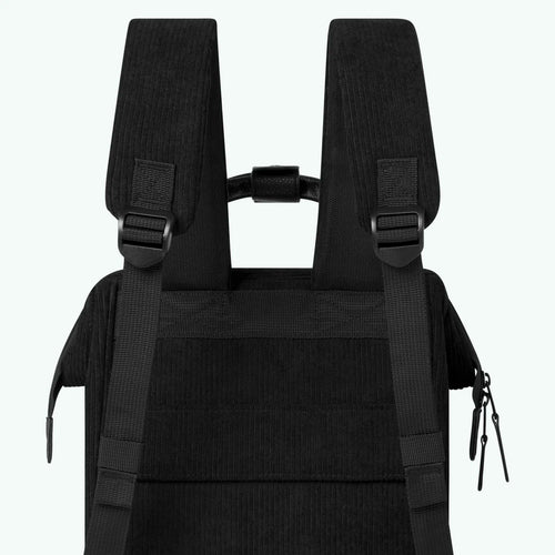 Cabaia Adventurer Small Brighton Rucksack in Schwarz