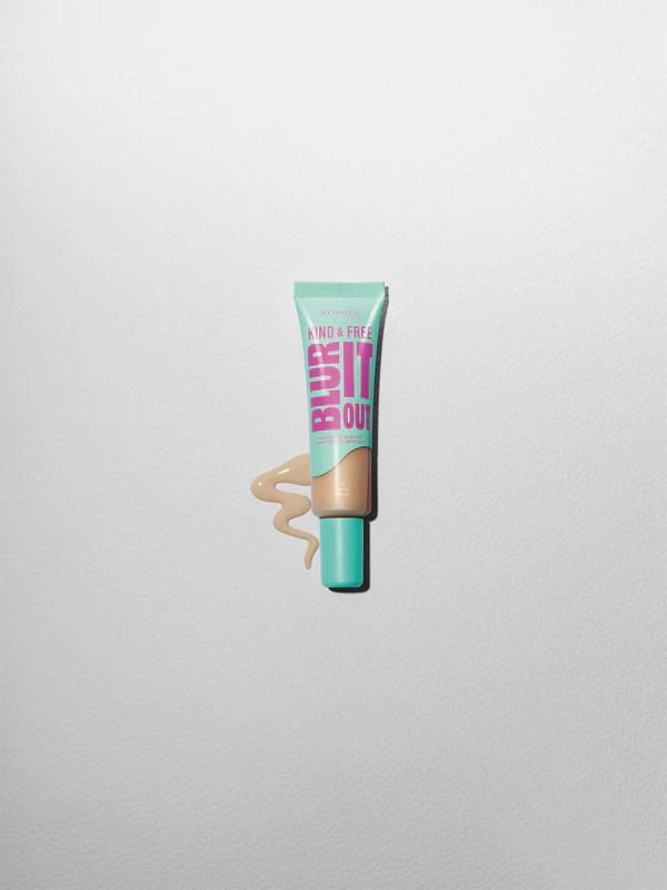 Rimmel Kind & Free Blur It Out viegls mitrinošs tonālais krēms ar SPF 20