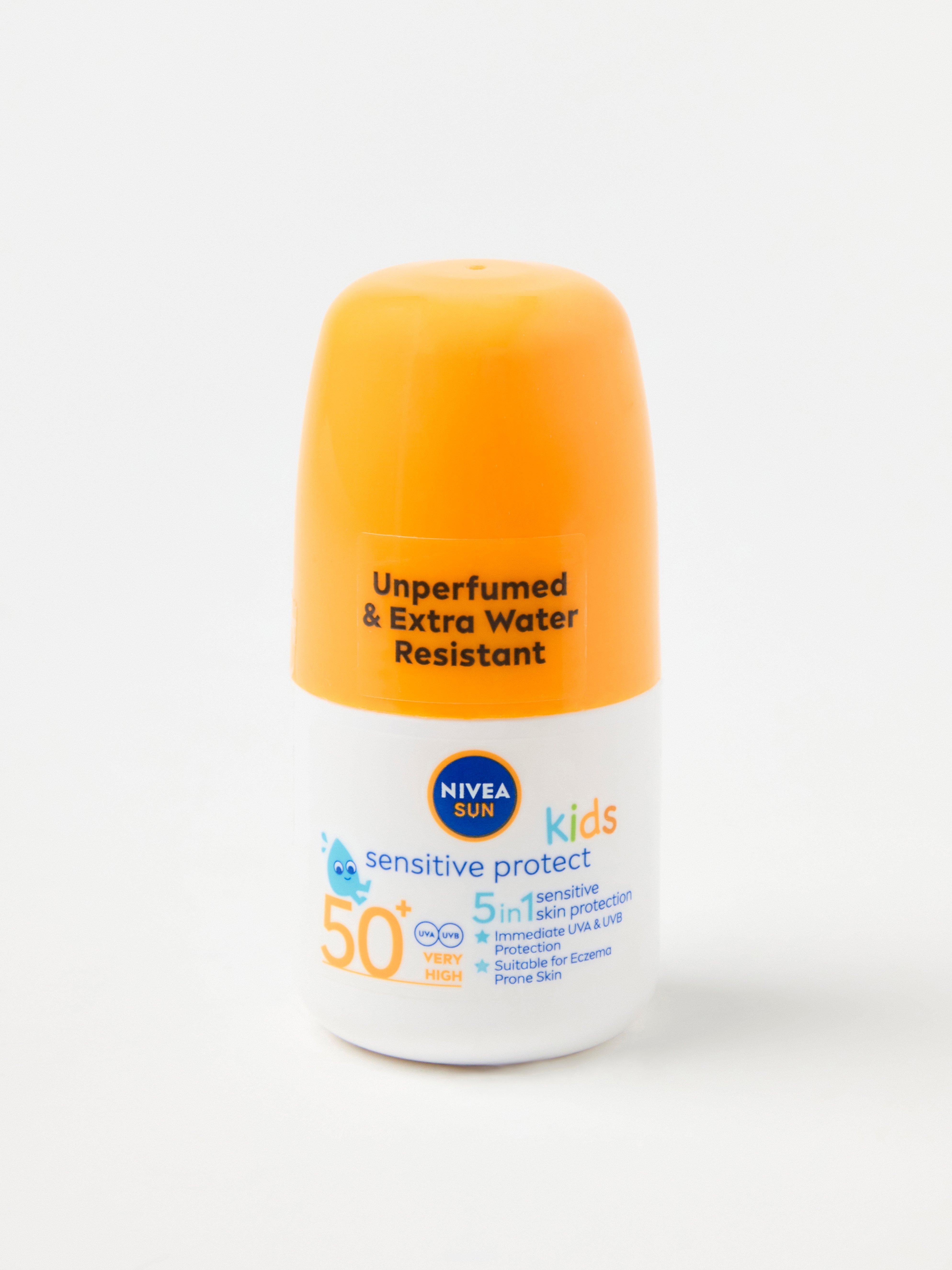 NIVEA Protect & Sensitive Kids roll-on SPF50 bez barviva