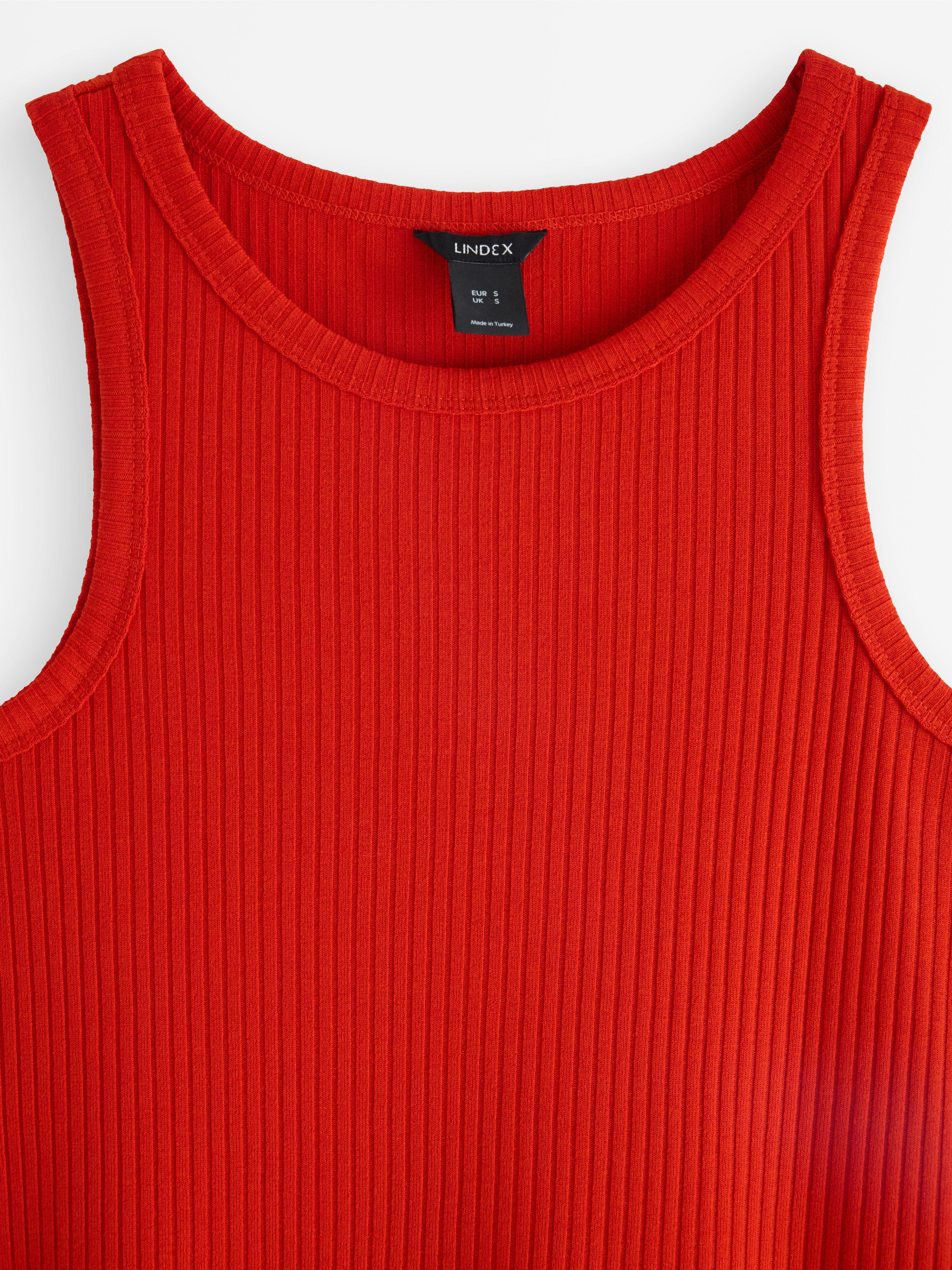 Vestido midi canelado vermelho escuro