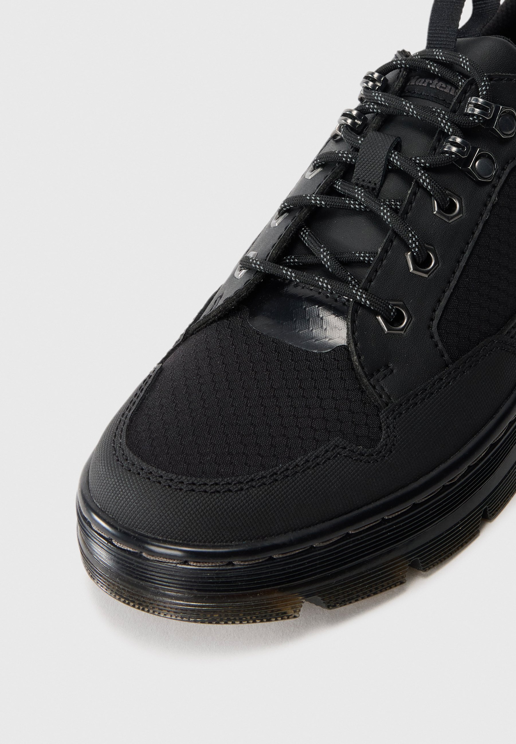 Dr. Martens REEDER MK UNISEX - Veterschoenen - zwart