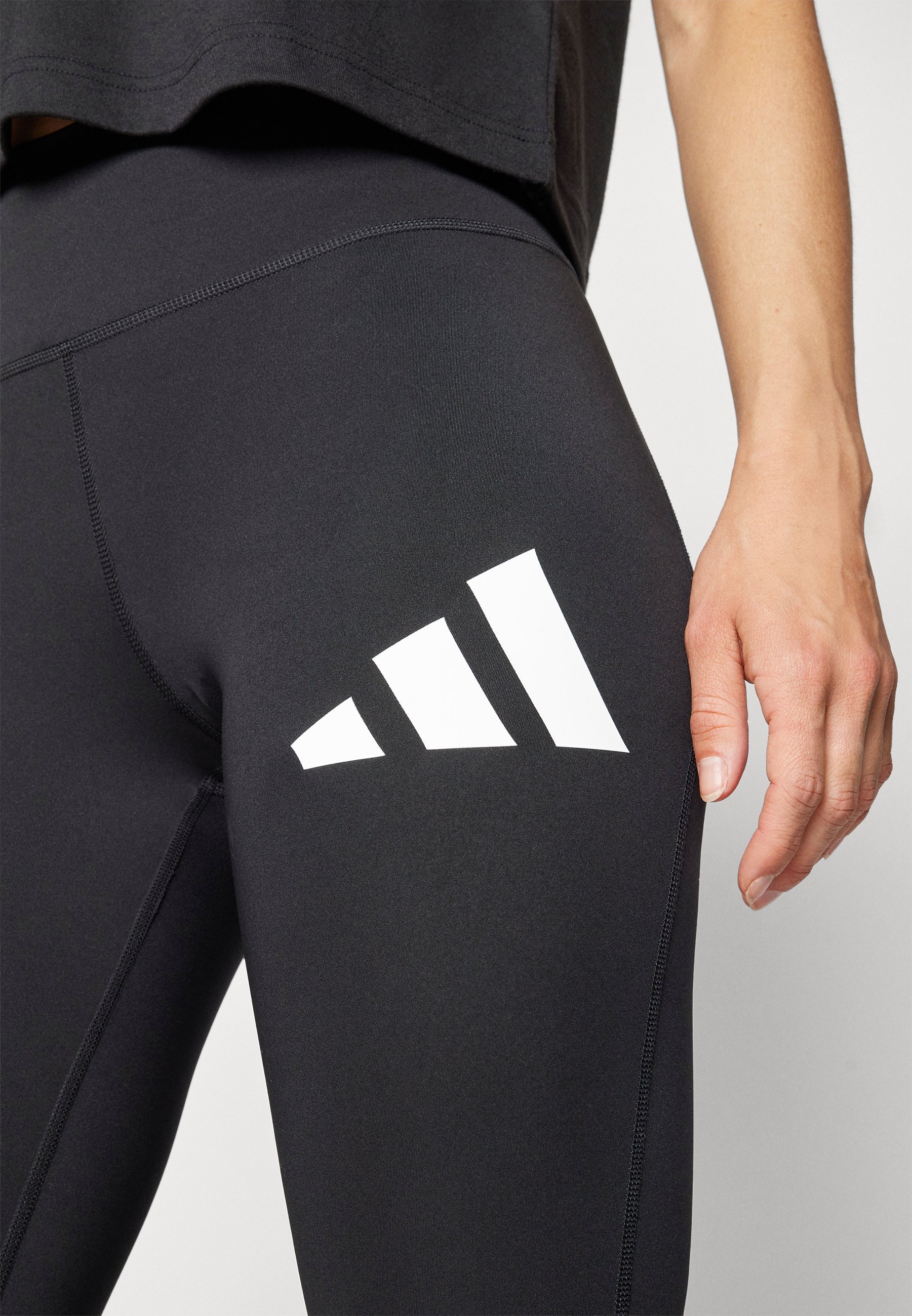 adidas Performance ESSENTIALS BIG Legging LONGUEUR - noir