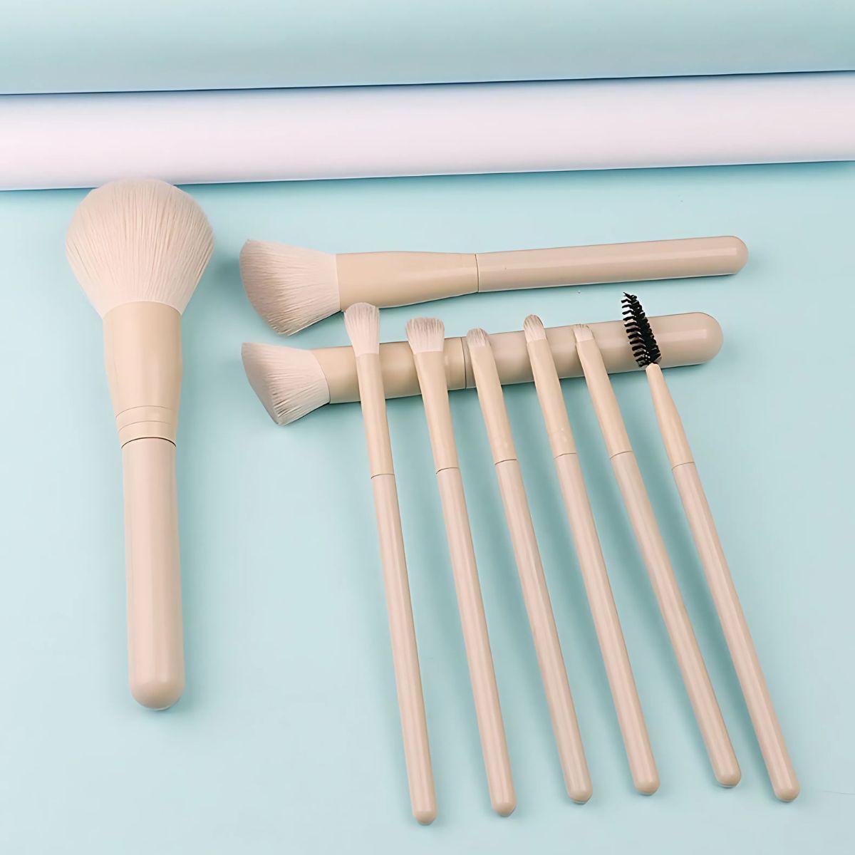 Sada štetcov Technique Pro Brush Set – mandľová farba – béžová